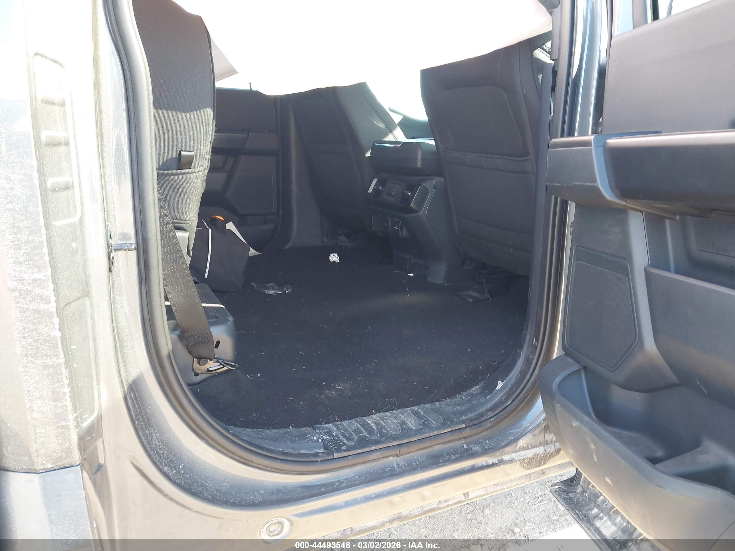 FORD F-150 image 8