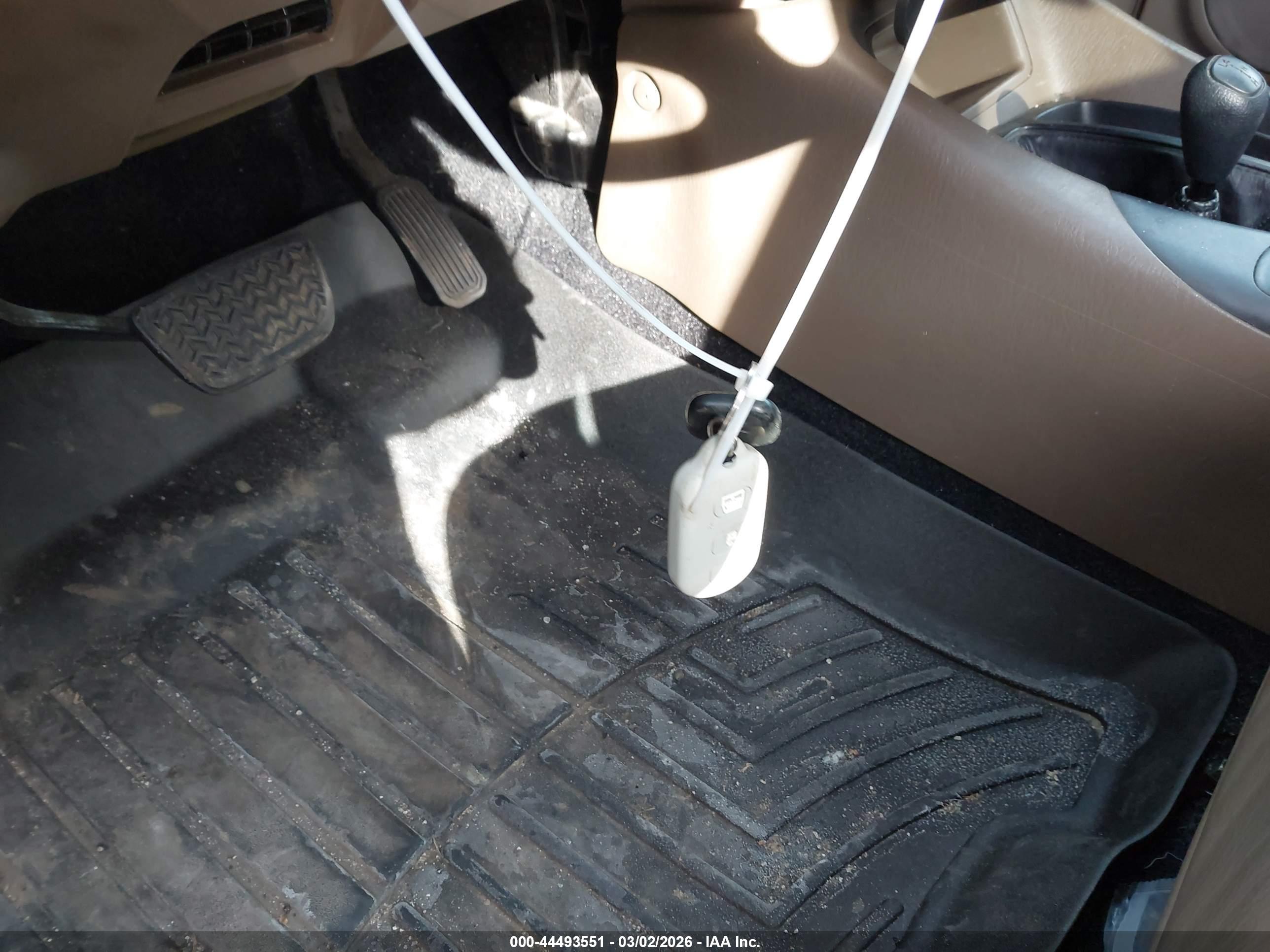 TOYOTA SEQUOIA image 11