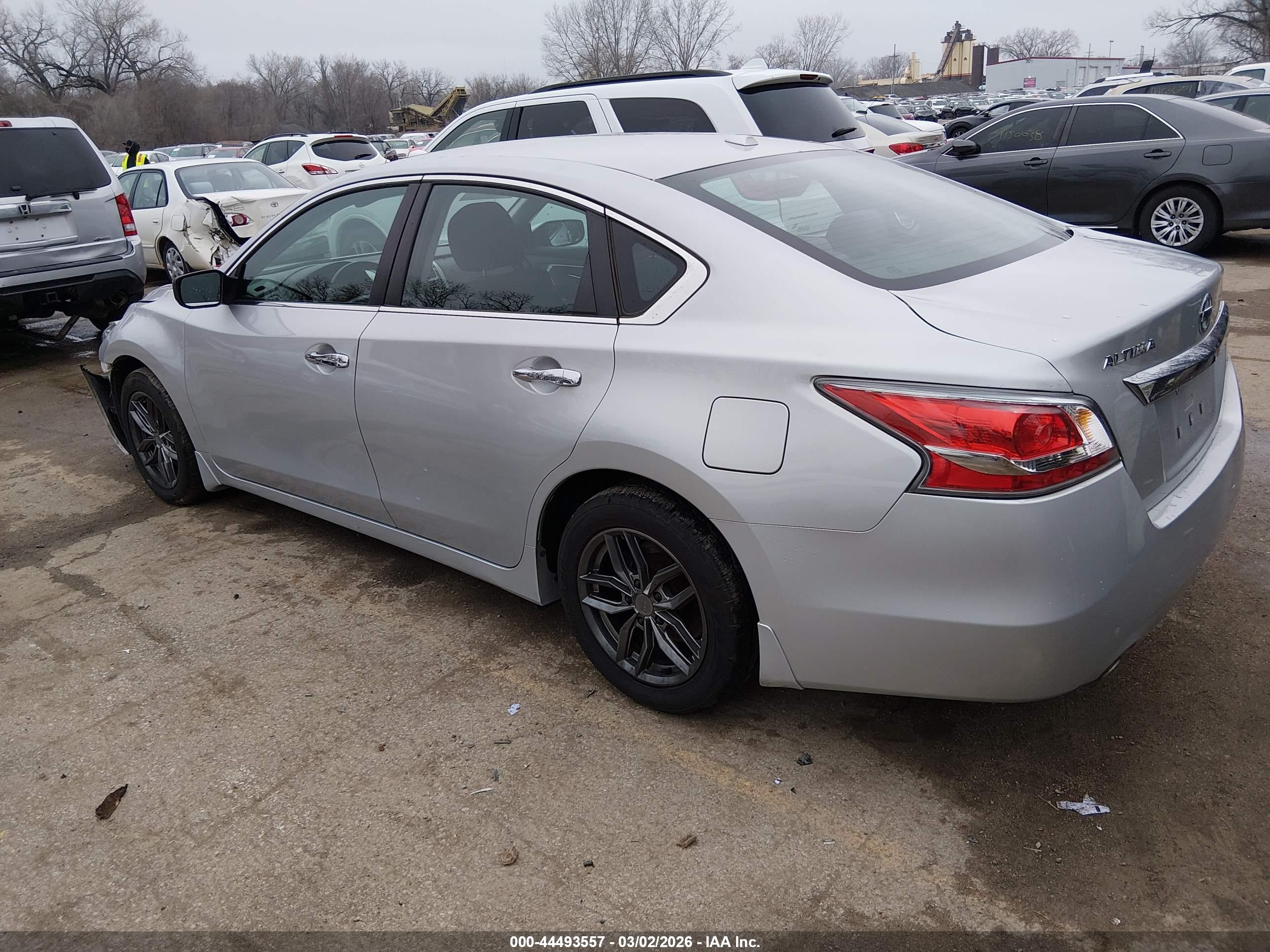 NISSAN ALTIMA image 3