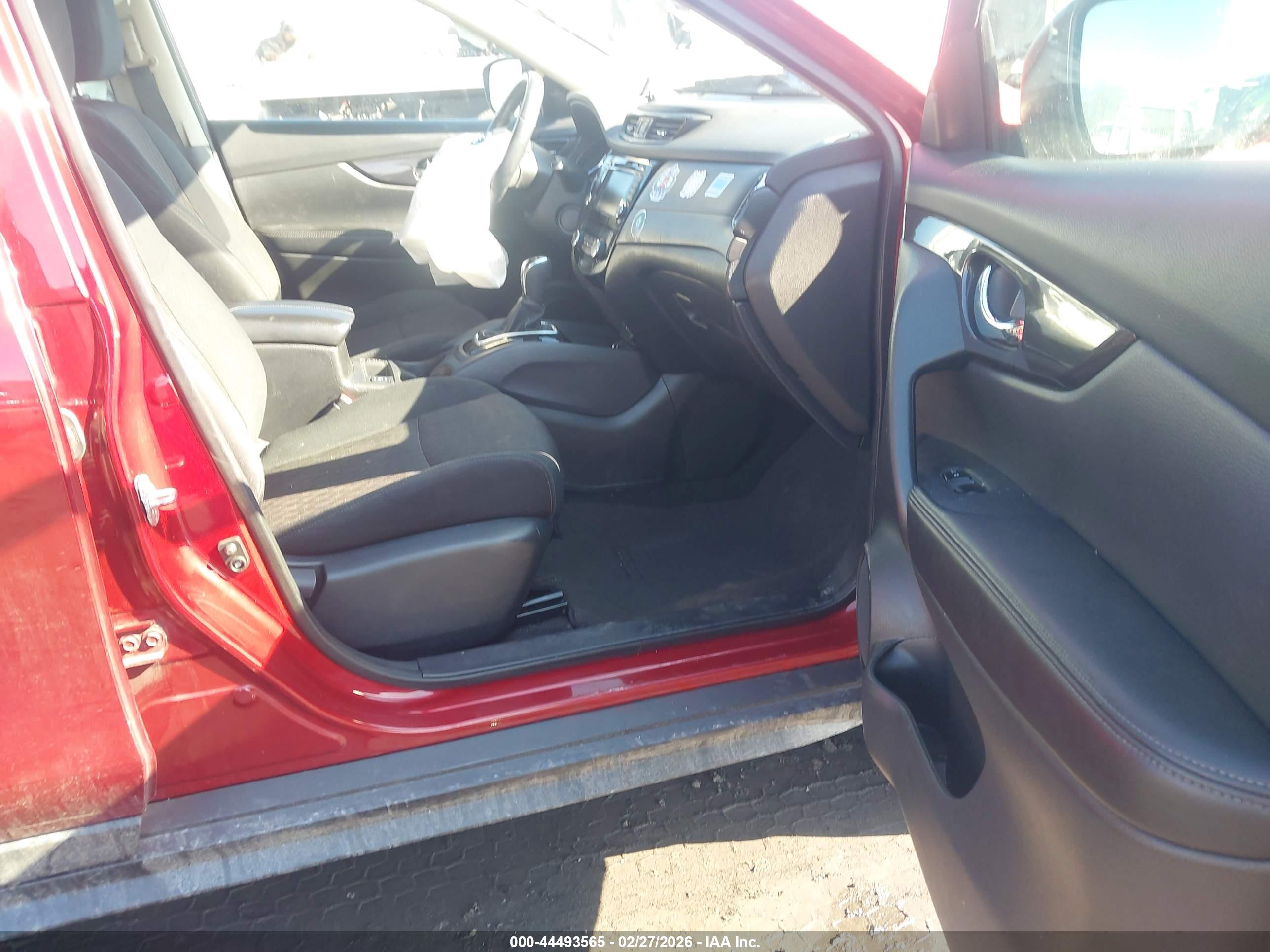 NISSAN ROGUE image 5