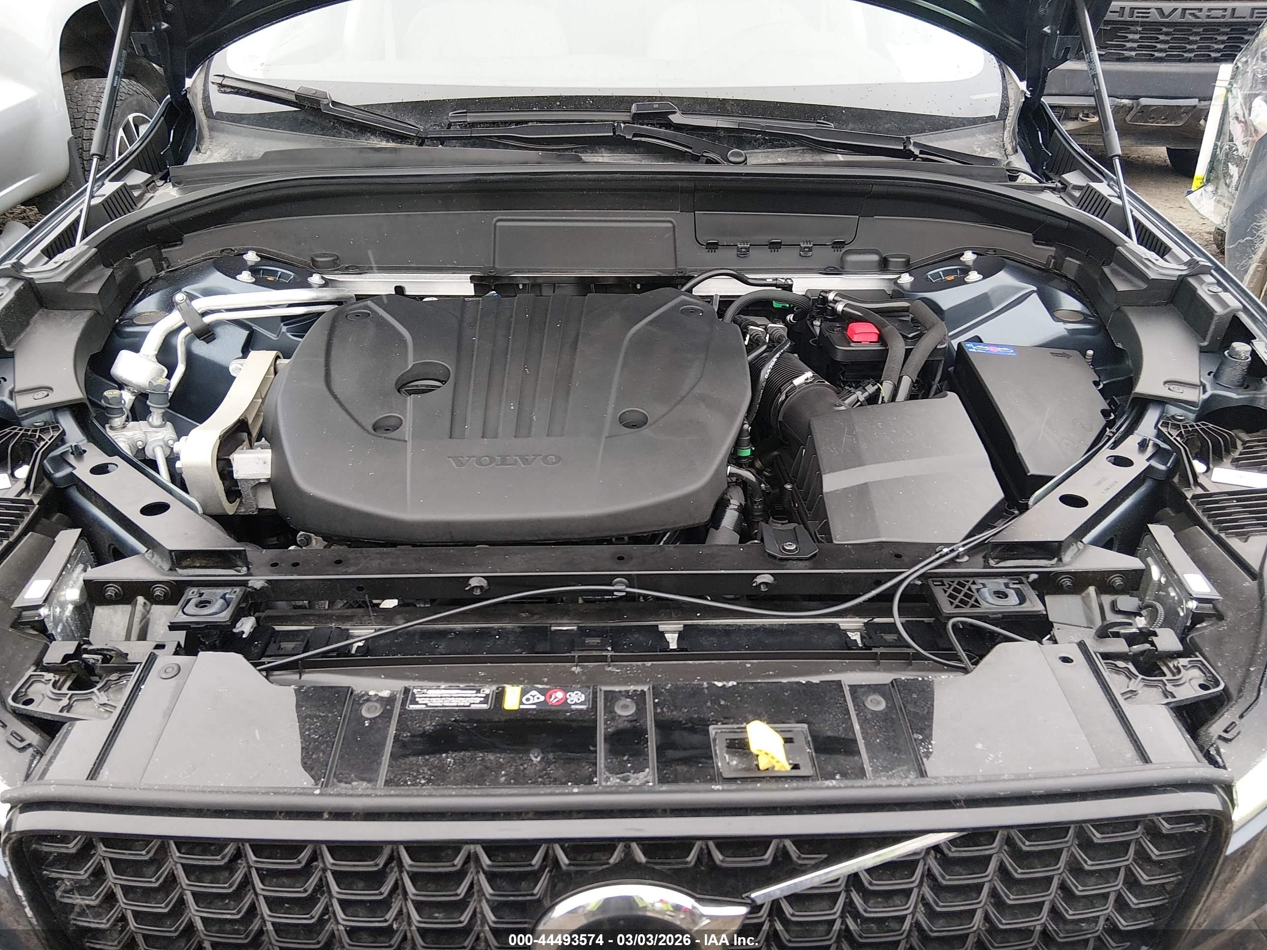 VOLVO XC60 image 10