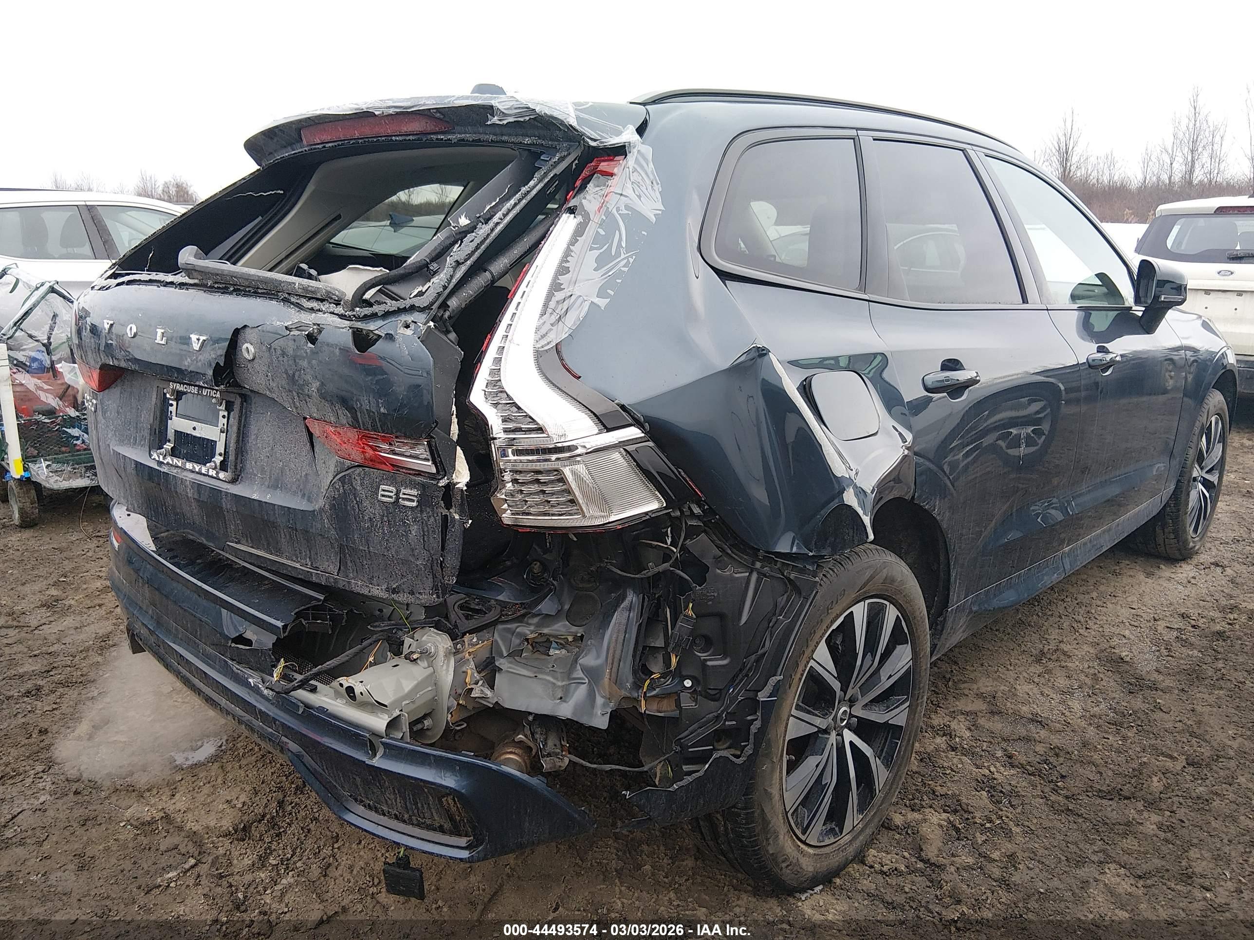 VOLVO XC60 image 6