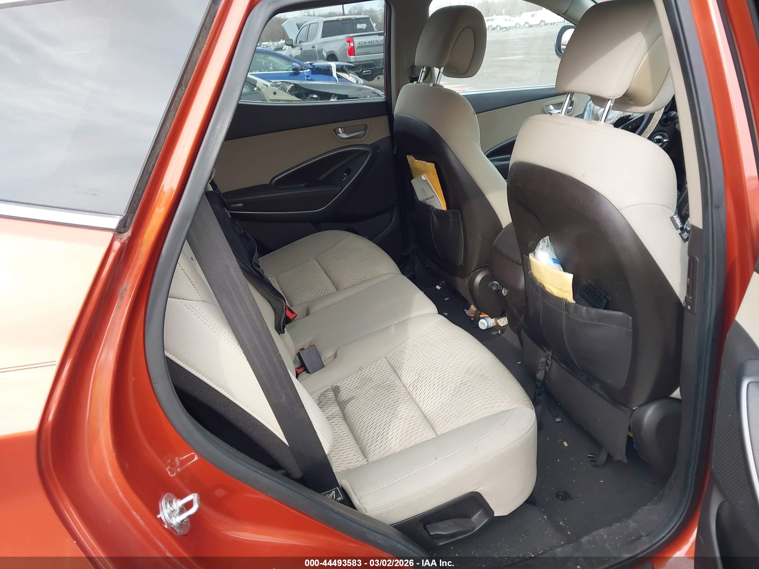HYUNDAI SANTA image 8
