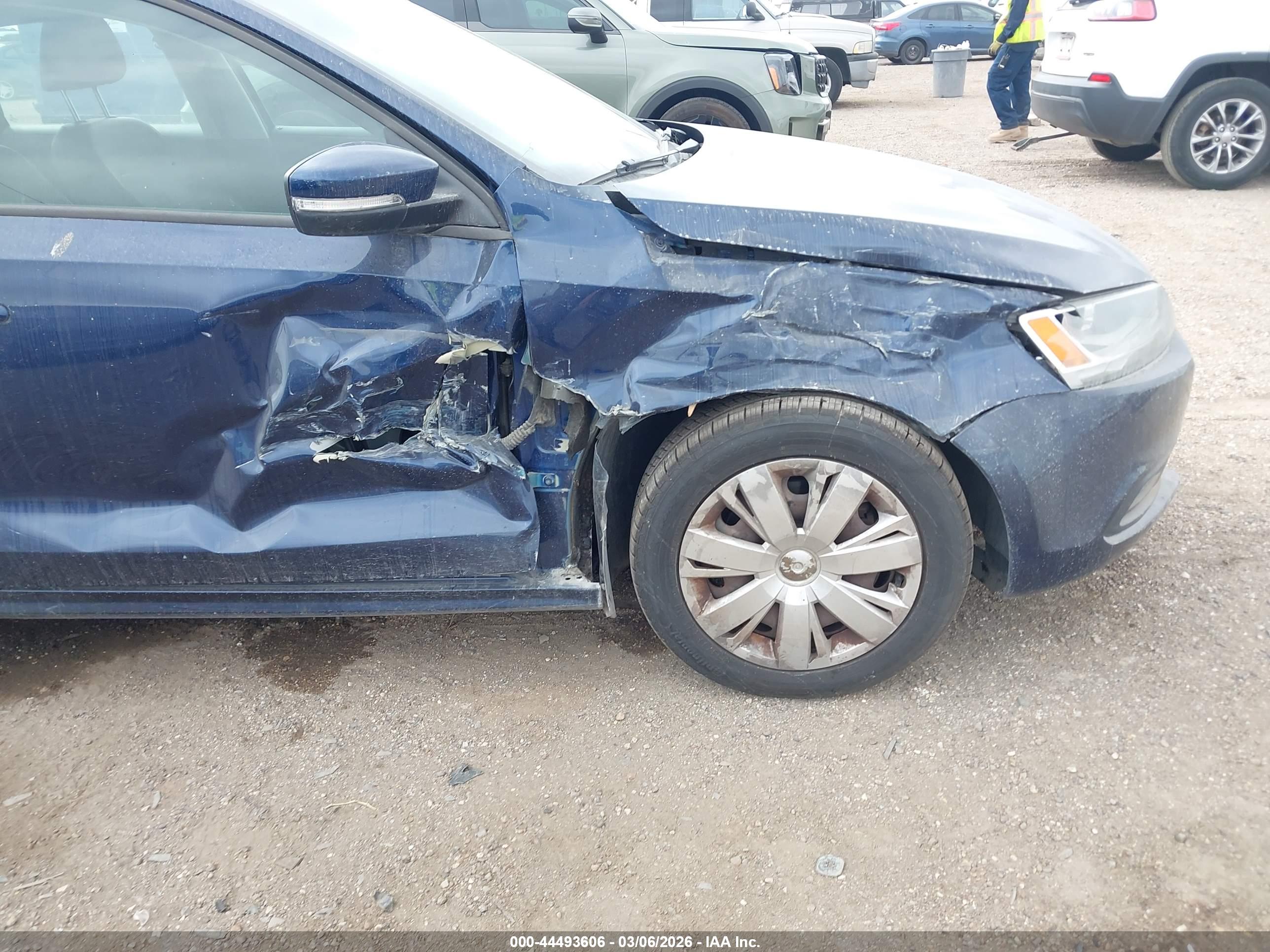VOLKSWAGEN JETTA image 6