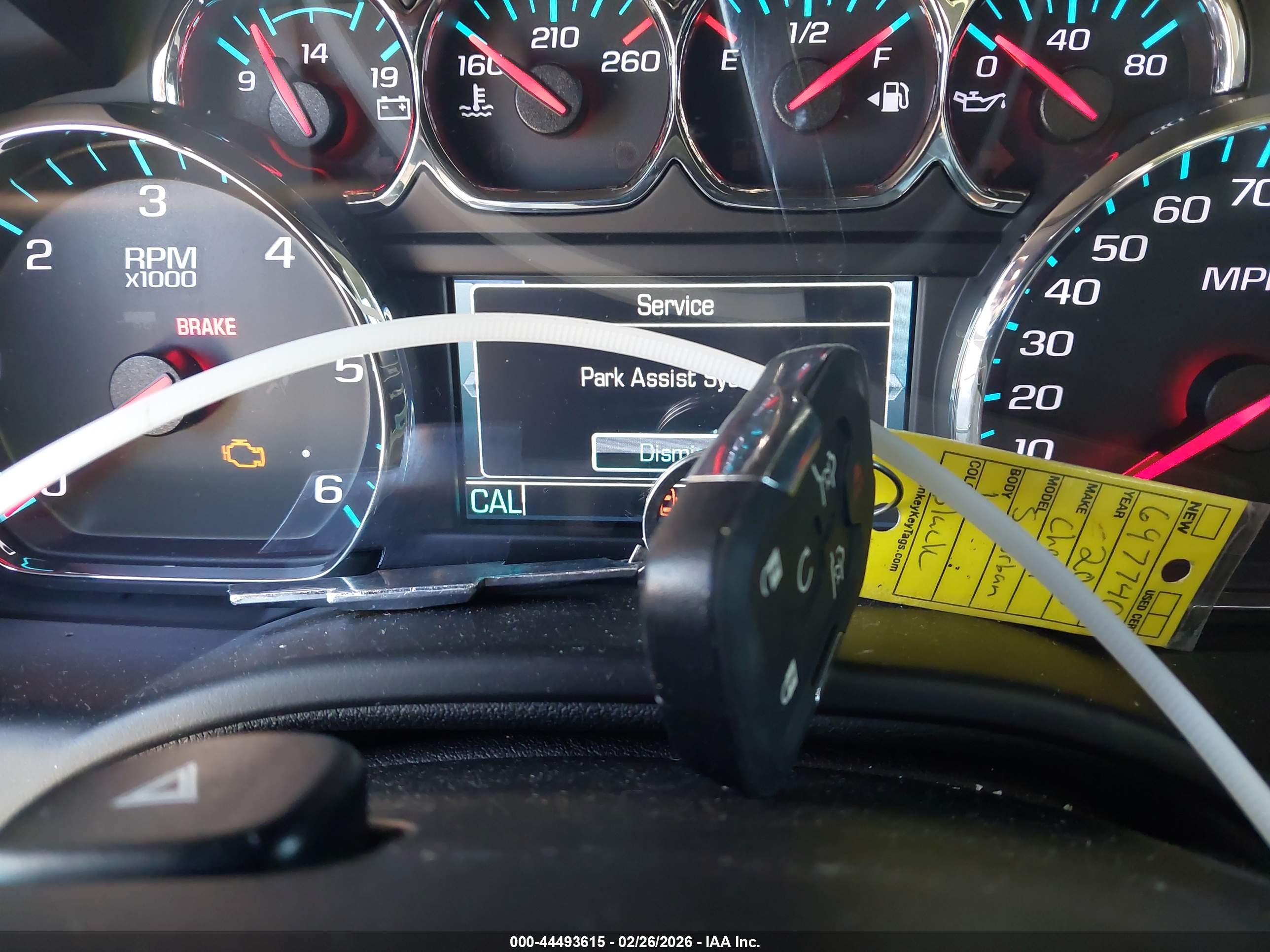 CHEVROLET SUBURBAN image 11
