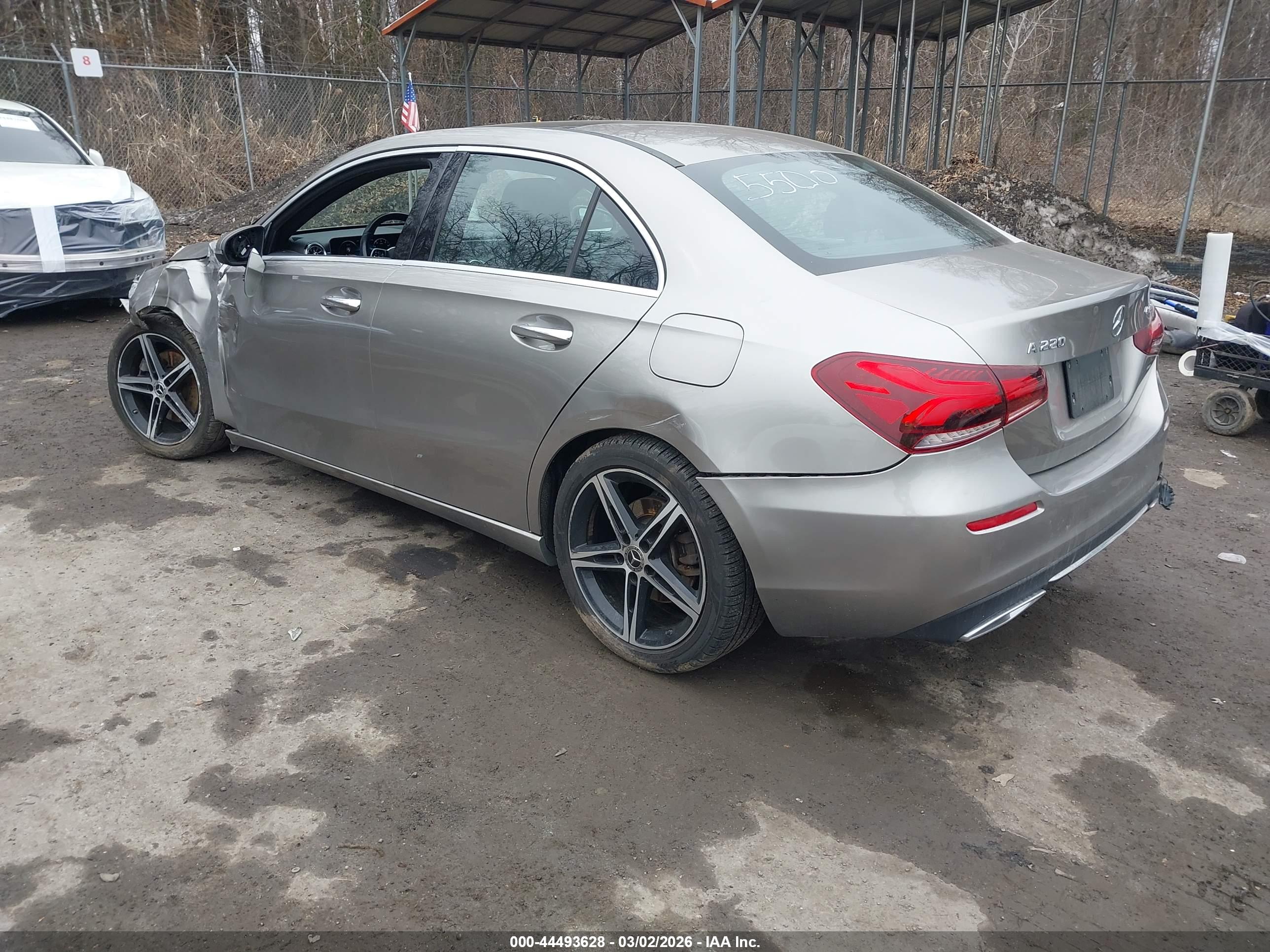 MERCEDES-BENZ A image 3