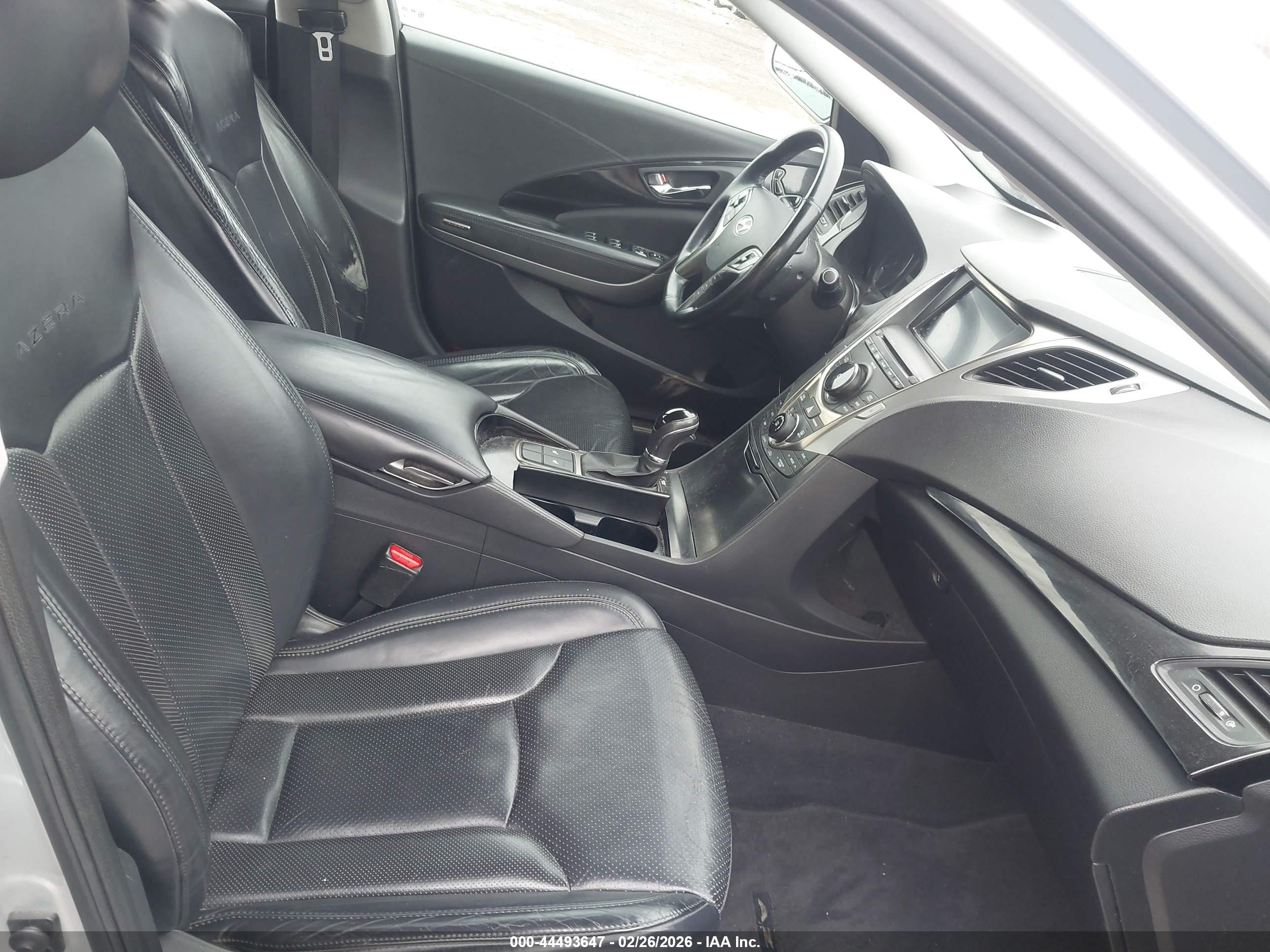 HYUNDAI AZERA image 5