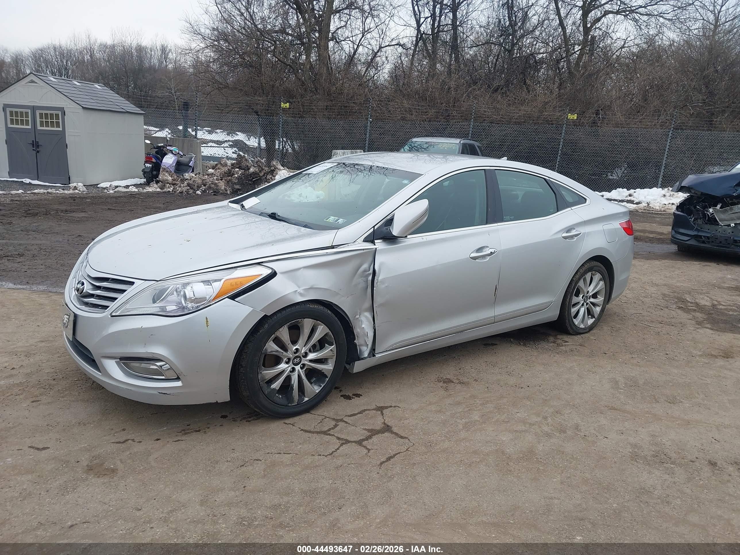 HYUNDAI AZERA image 6