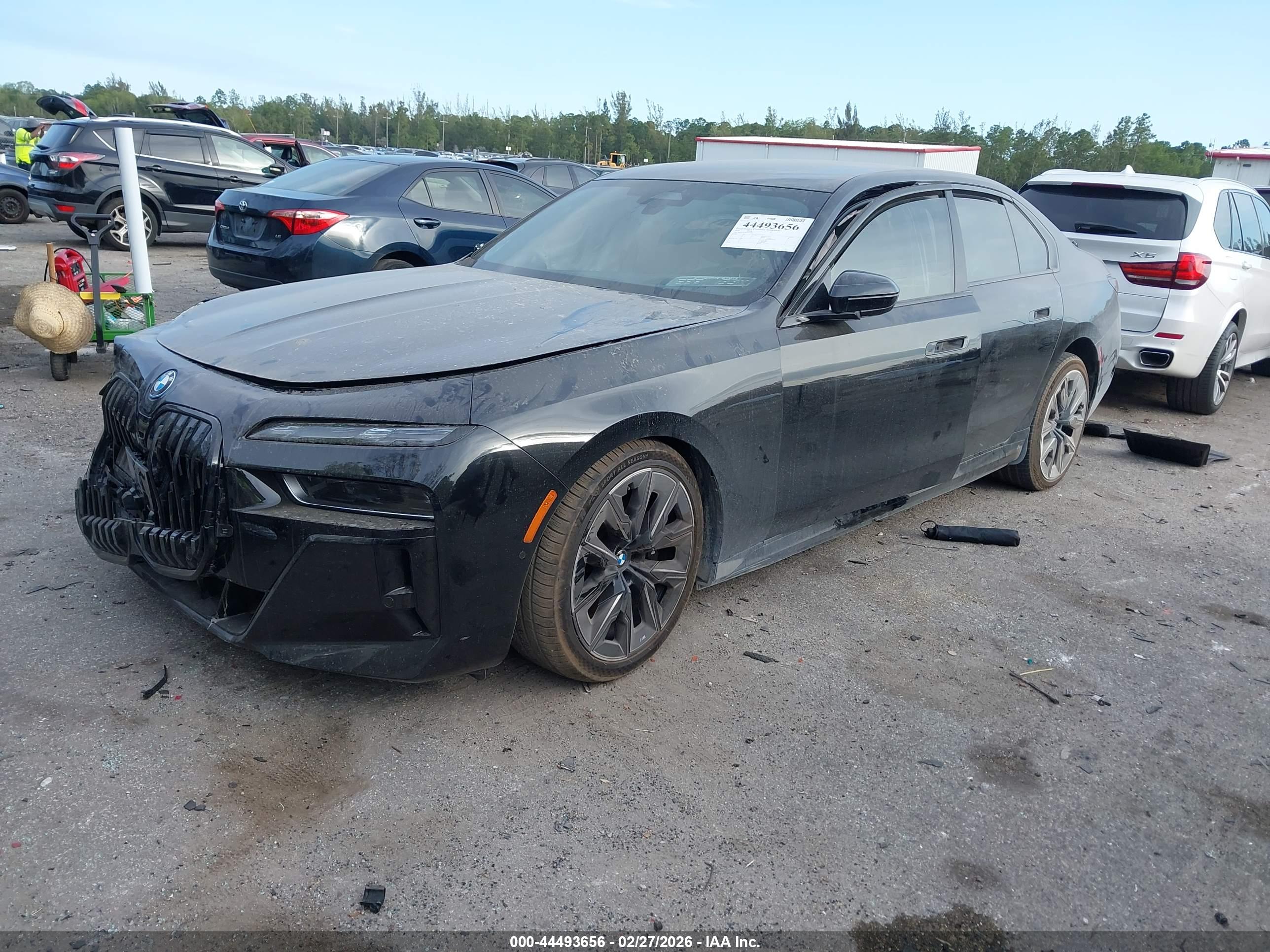 BMW I7 image 2