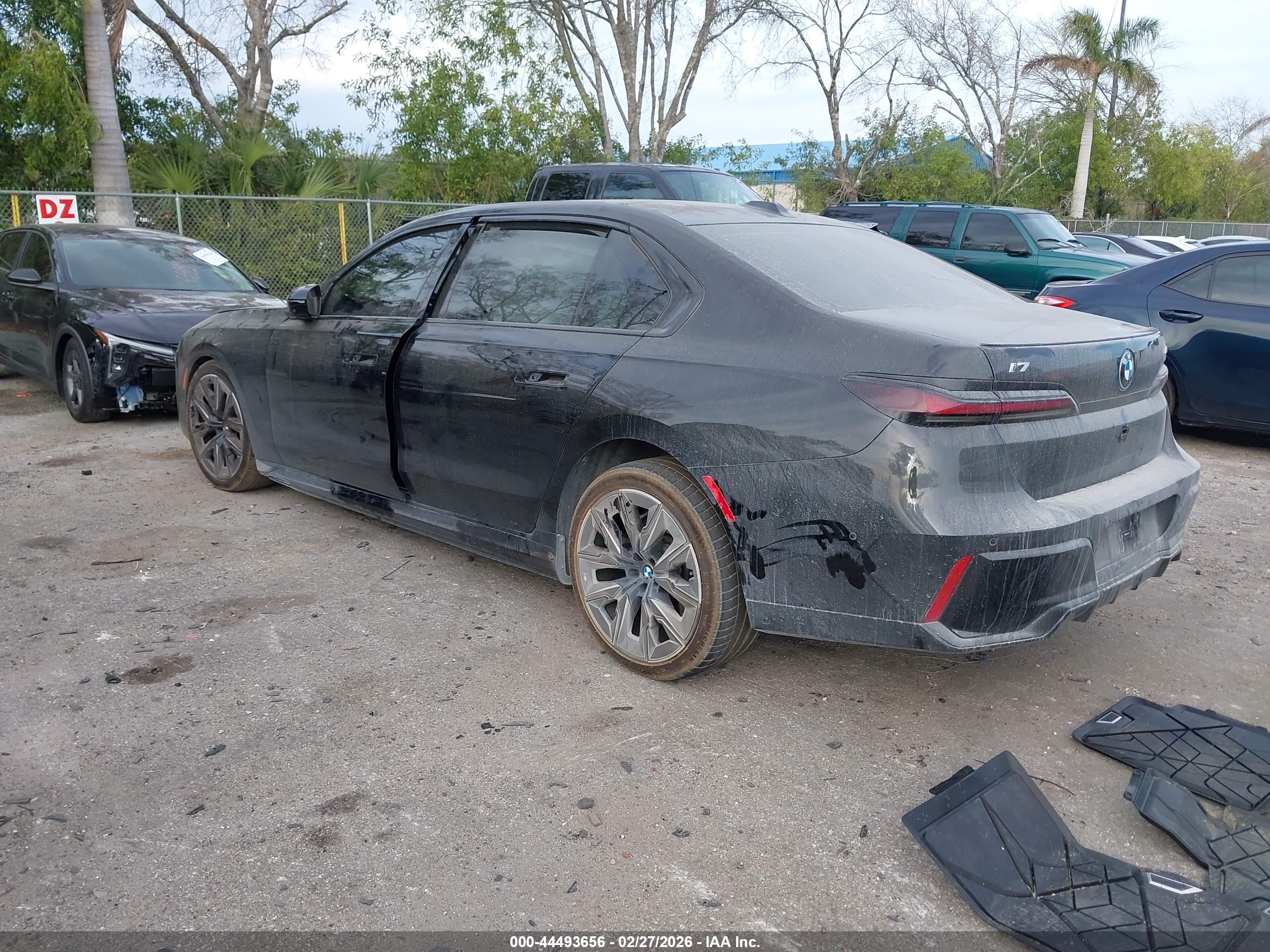 BMW I7 image 3