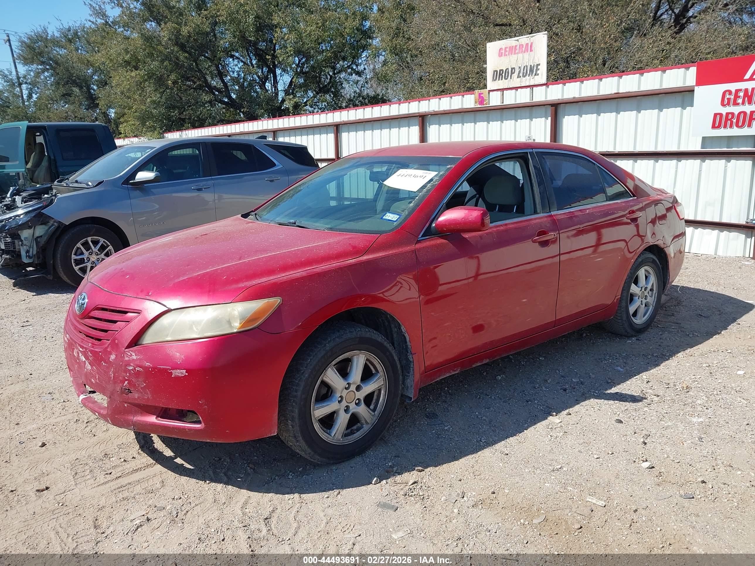 TOYOTA CAMRY image 2