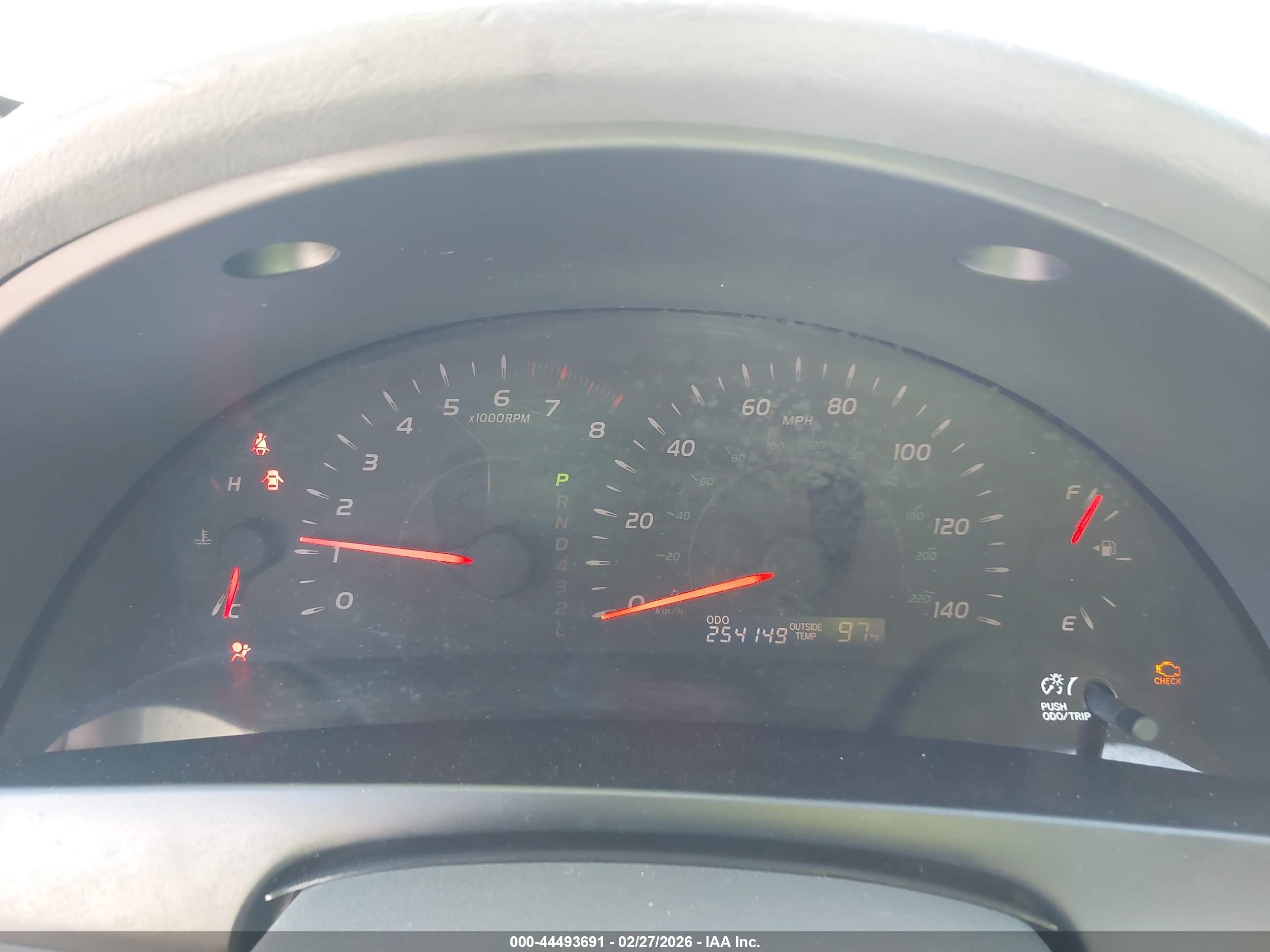 TOYOTA CAMRY image 7