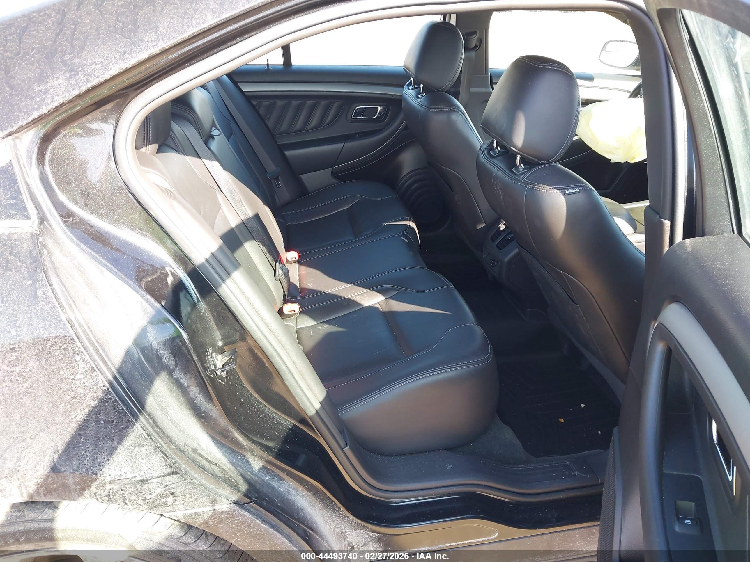FORD TAURUS image 8