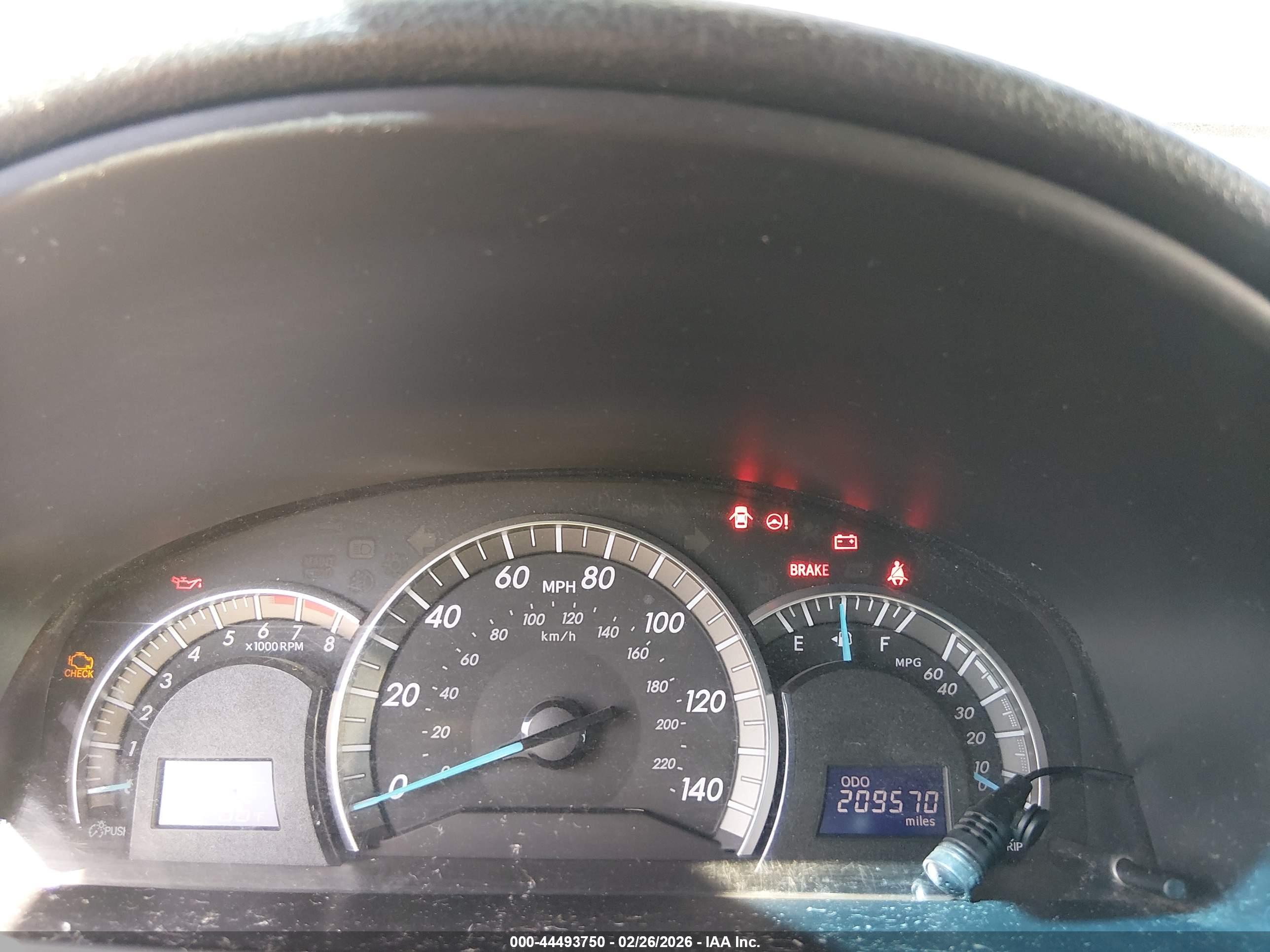 TOYOTA CAMRY image 7