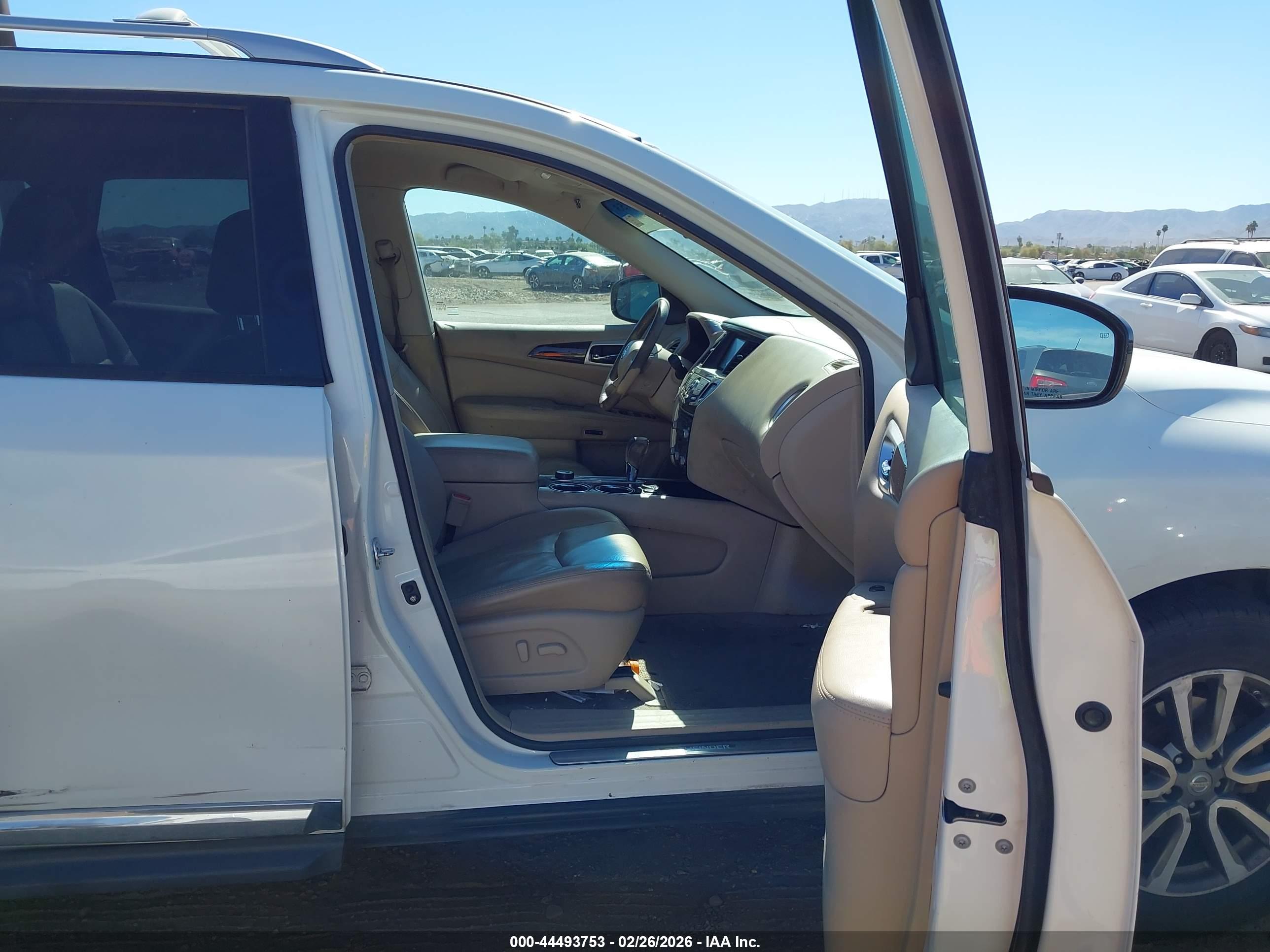 NISSAN PATHFINDER image 5