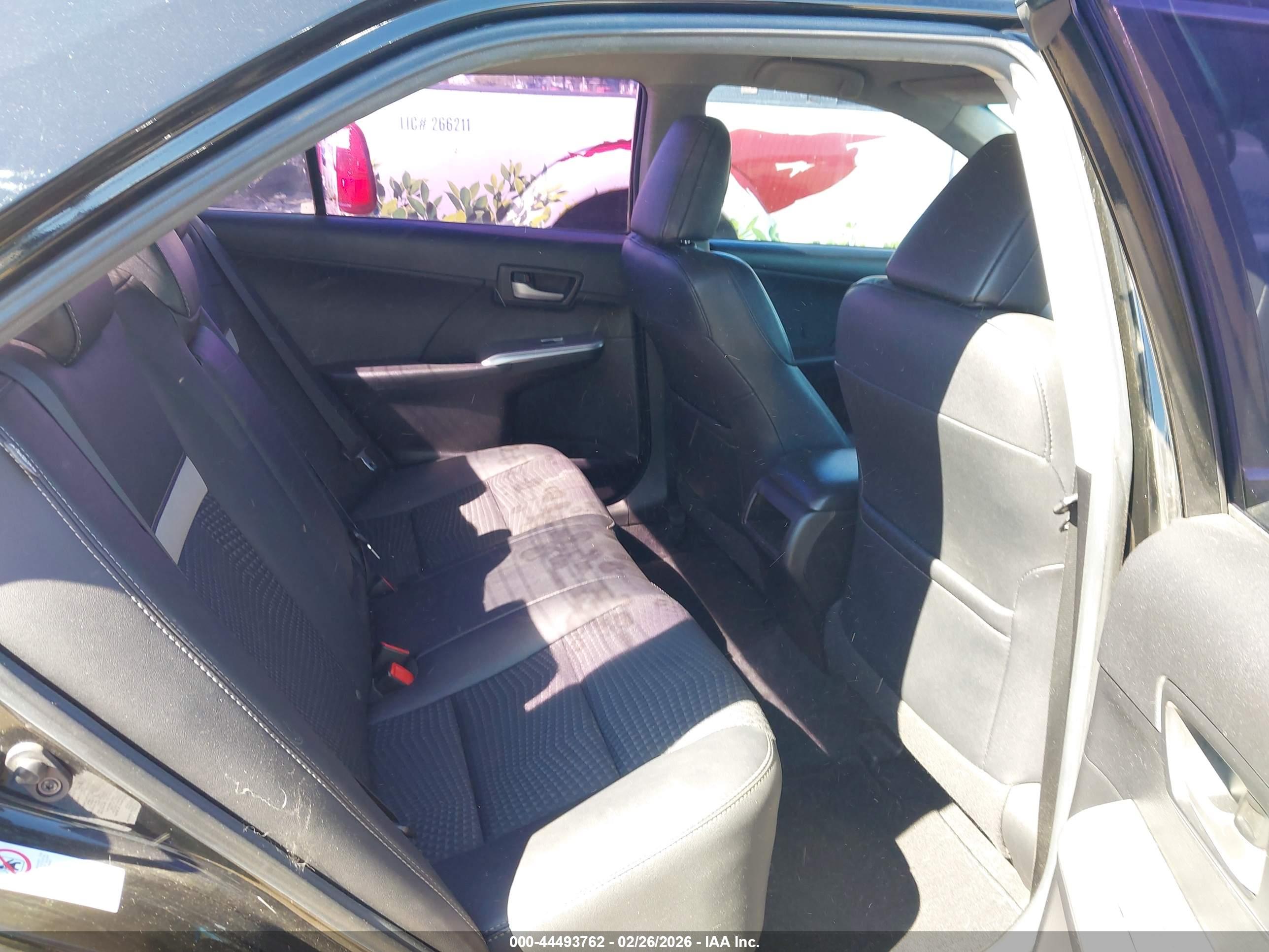 TOYOTA CAMRY image 8
