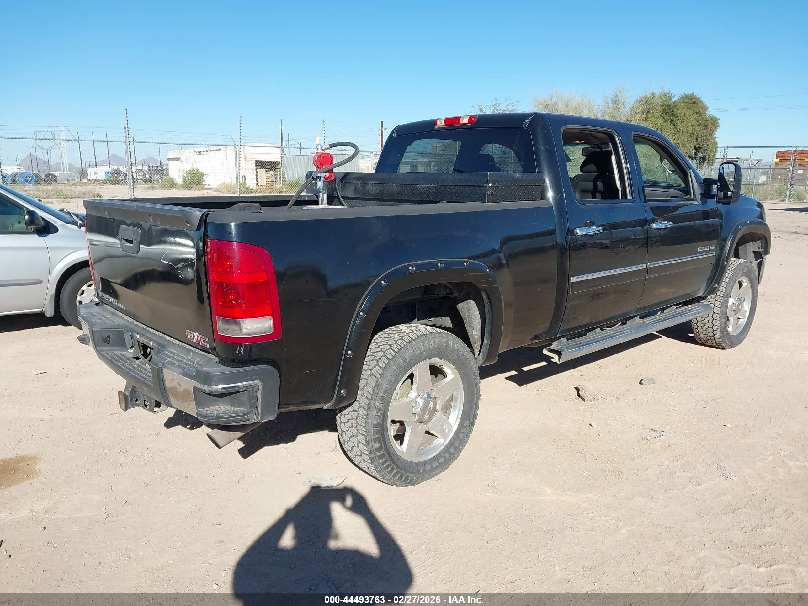 GMC SIERRA image 4
