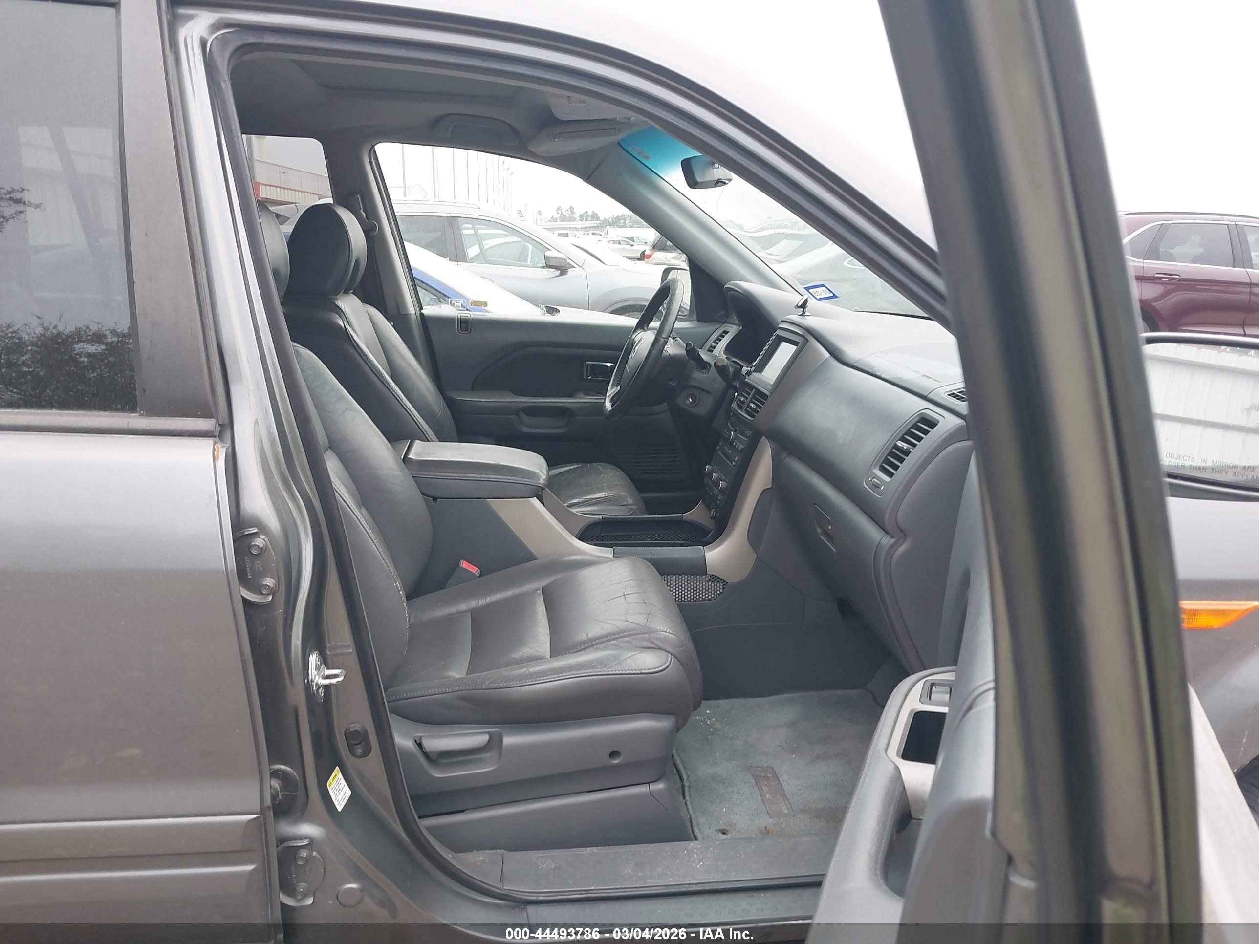 HONDA PILOT image 5