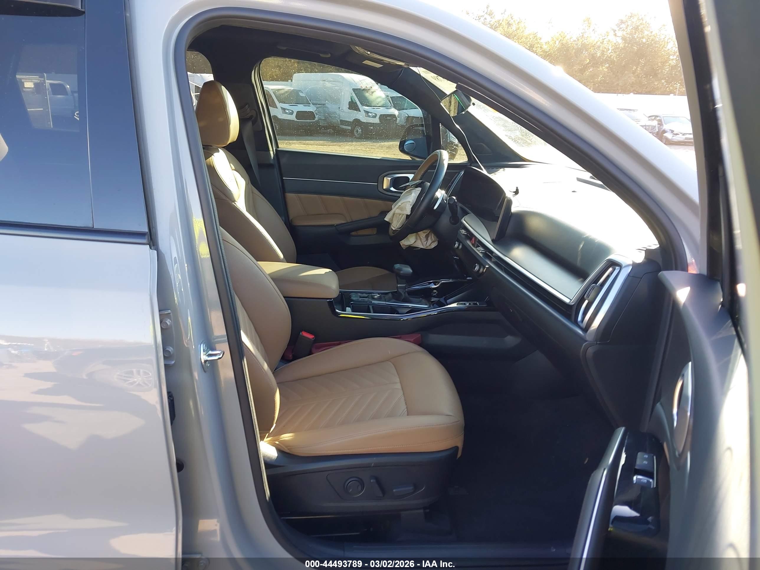 KIA SORENTO image 5