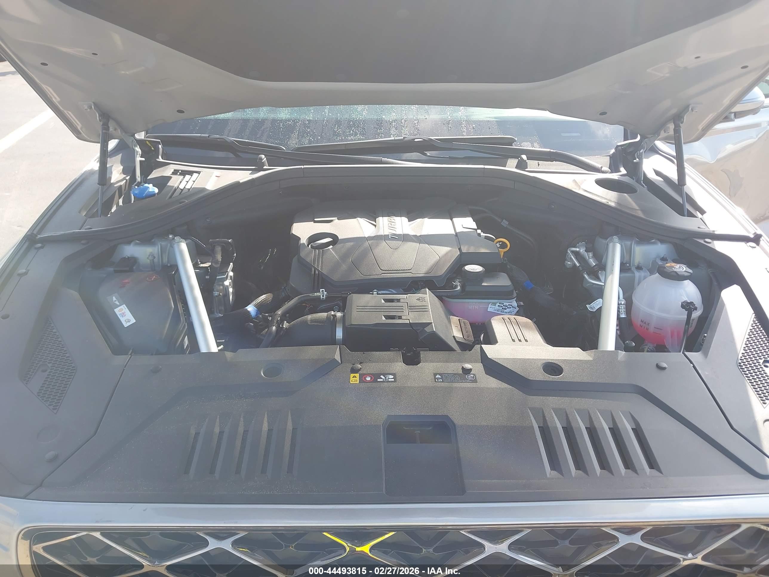 GENESIS GV70 image 10