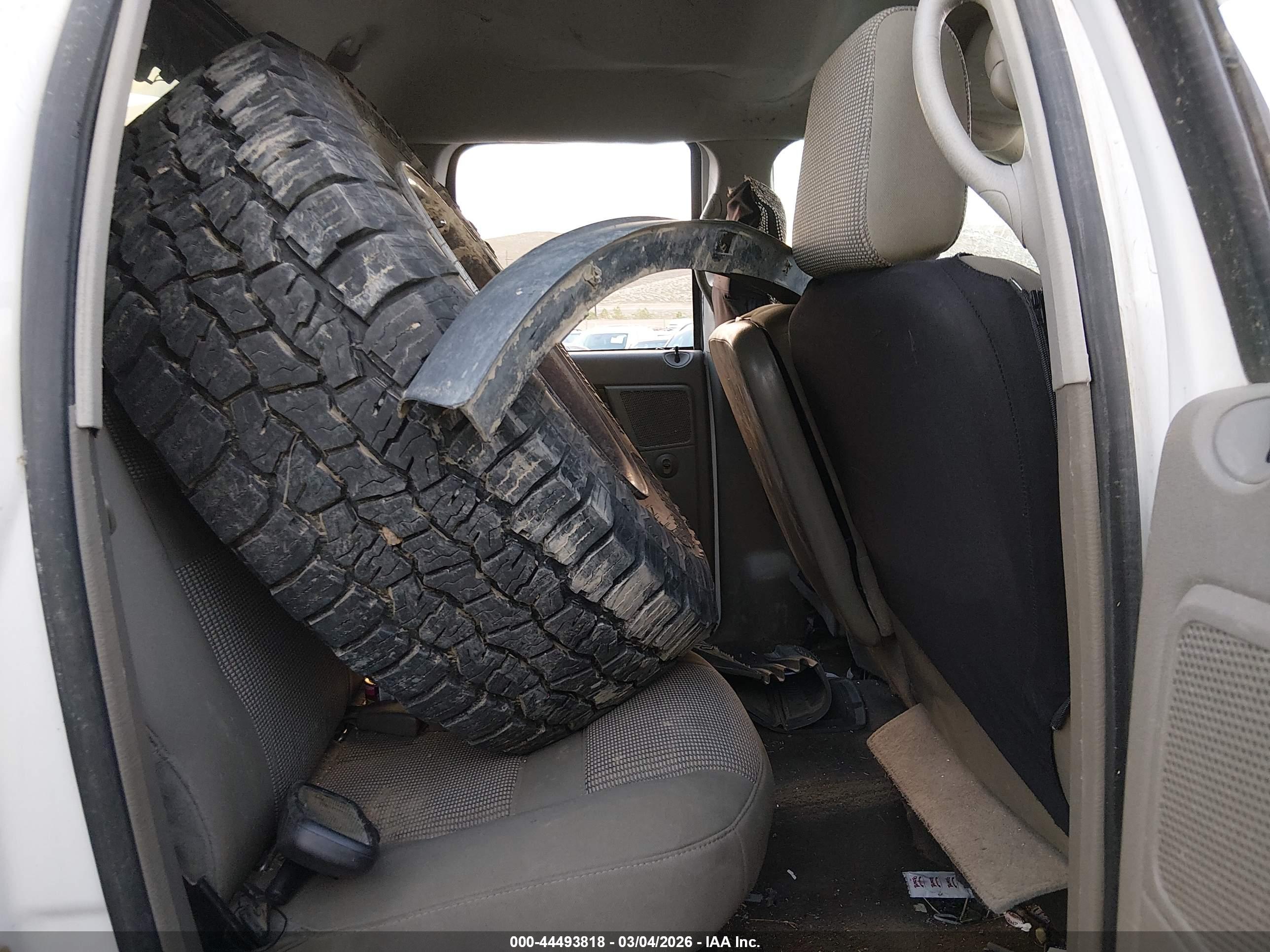 DODGE RAM image 8