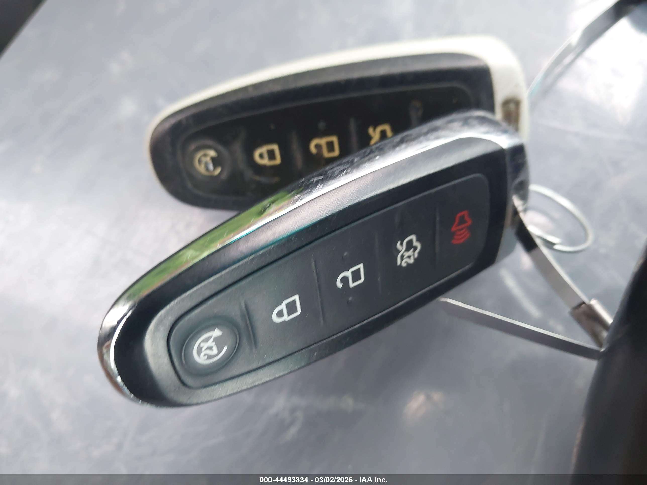FORD EXPLORER image 11