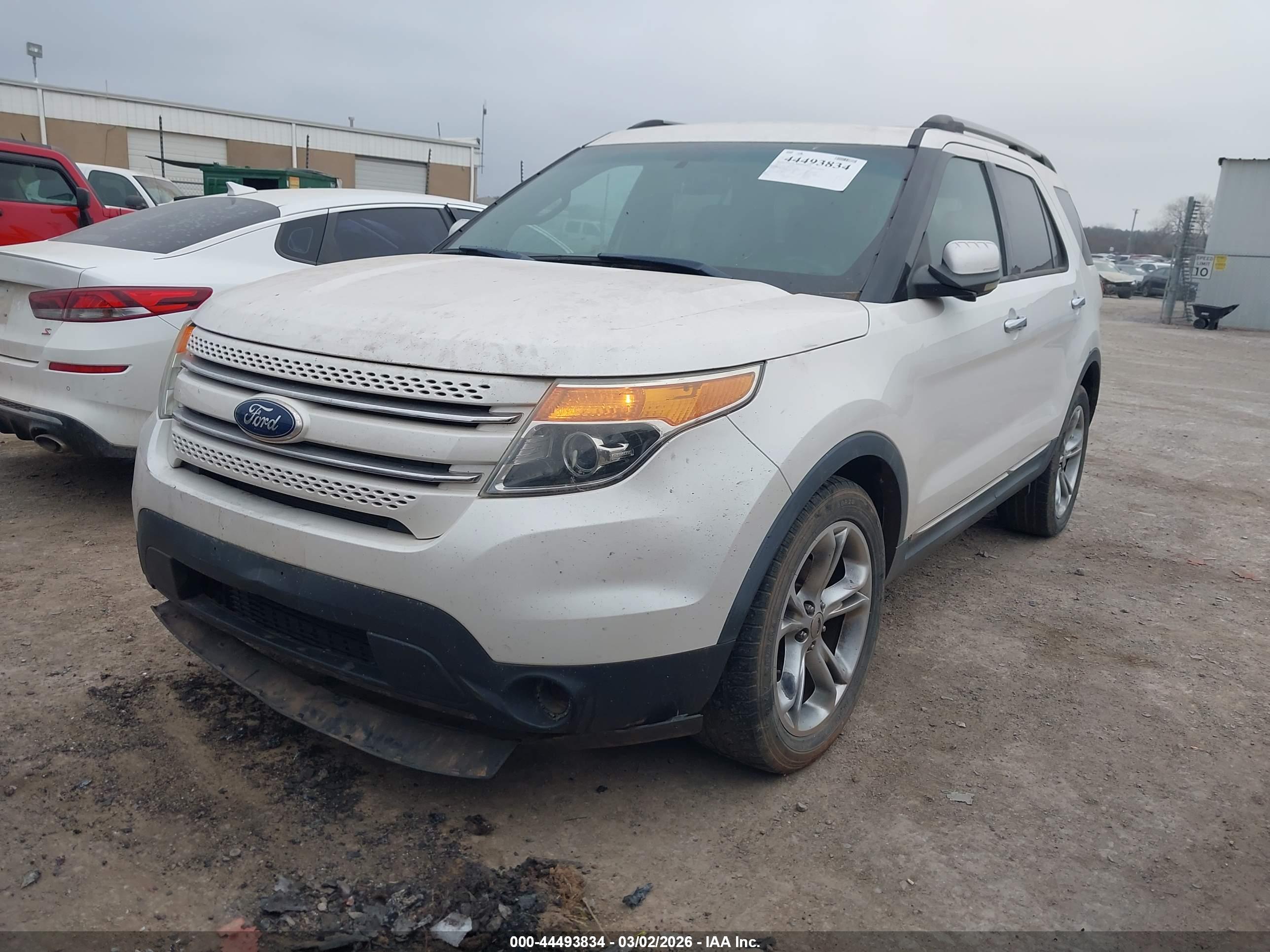FORD EXPLORER image 2