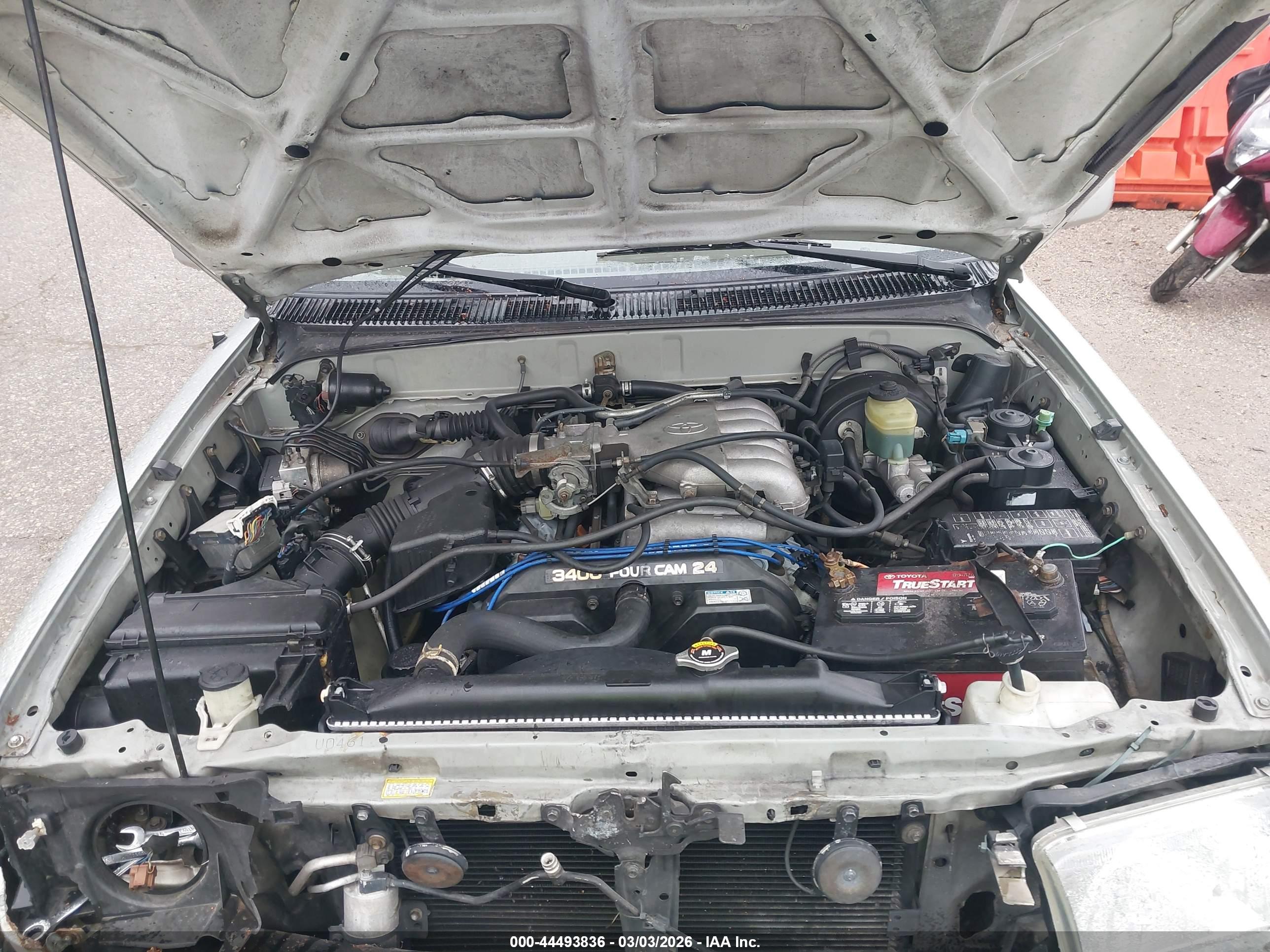 TOYOTA 4RUNNER image 10