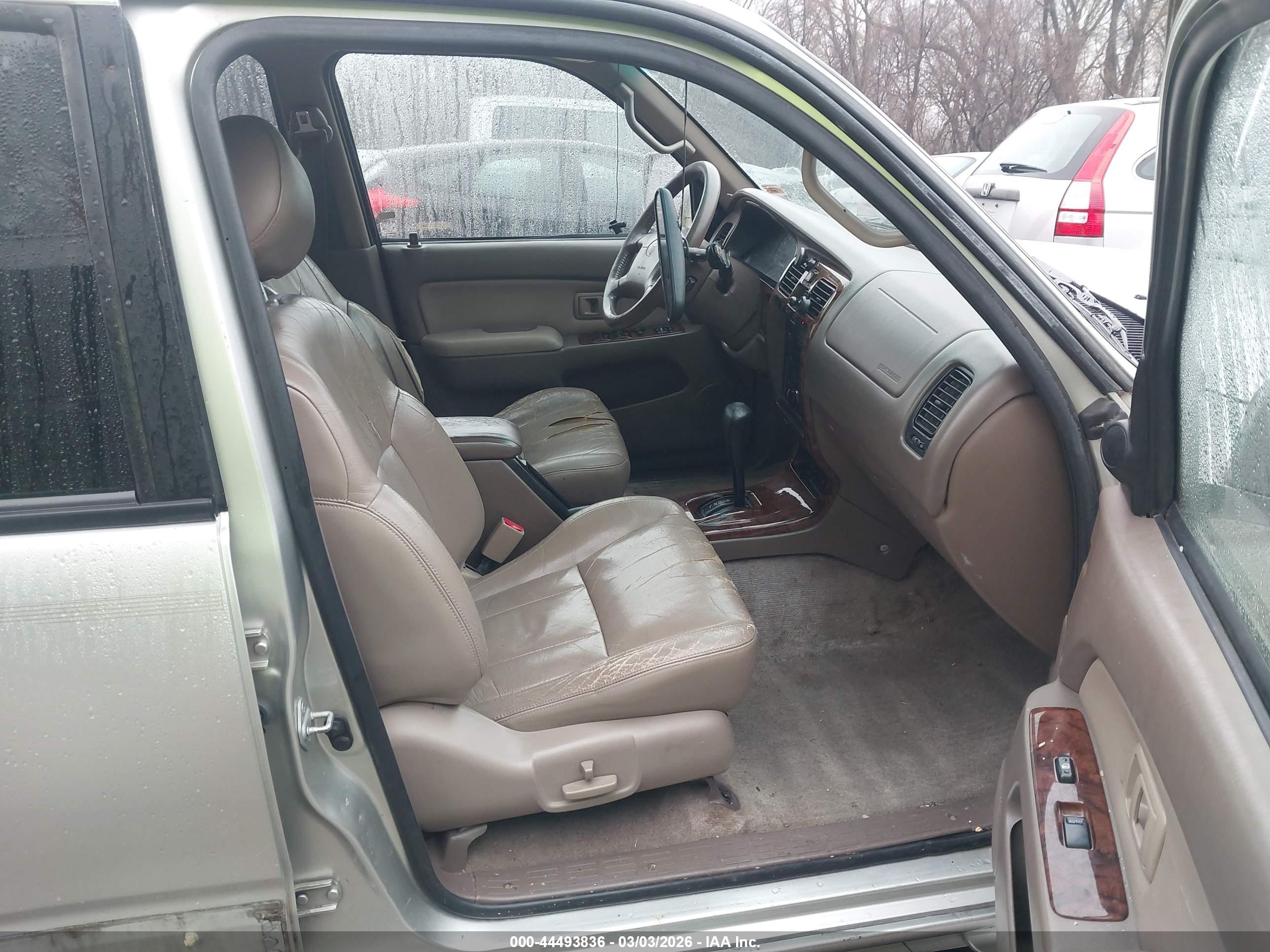 TOYOTA 4RUNNER image 5