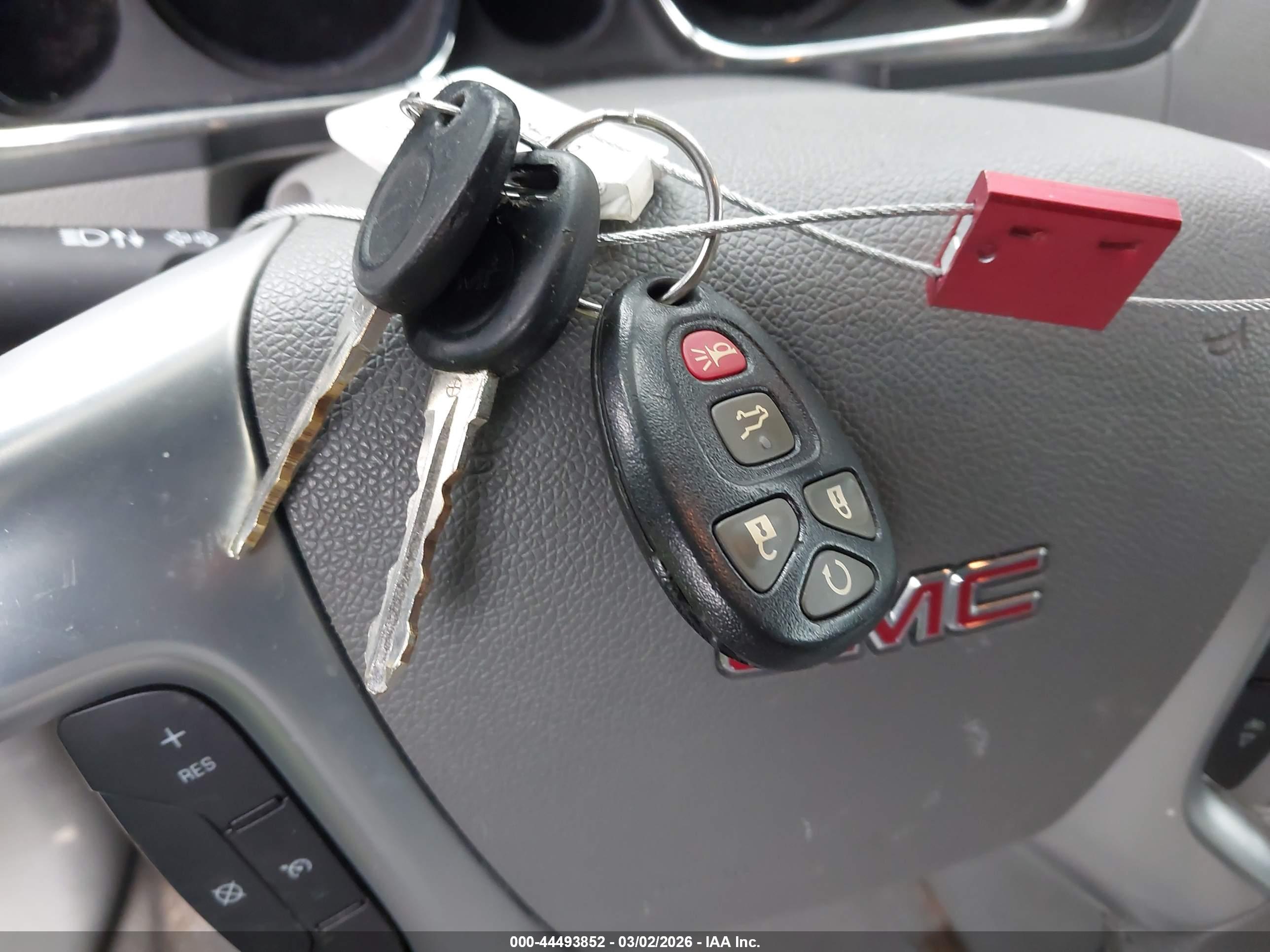 GMC ACADIA image 11