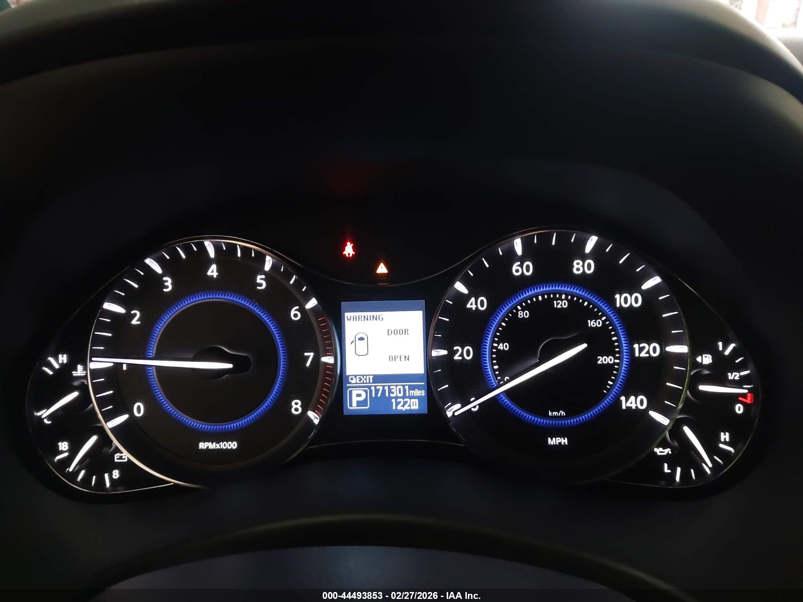 INFINITI QX80 image 7