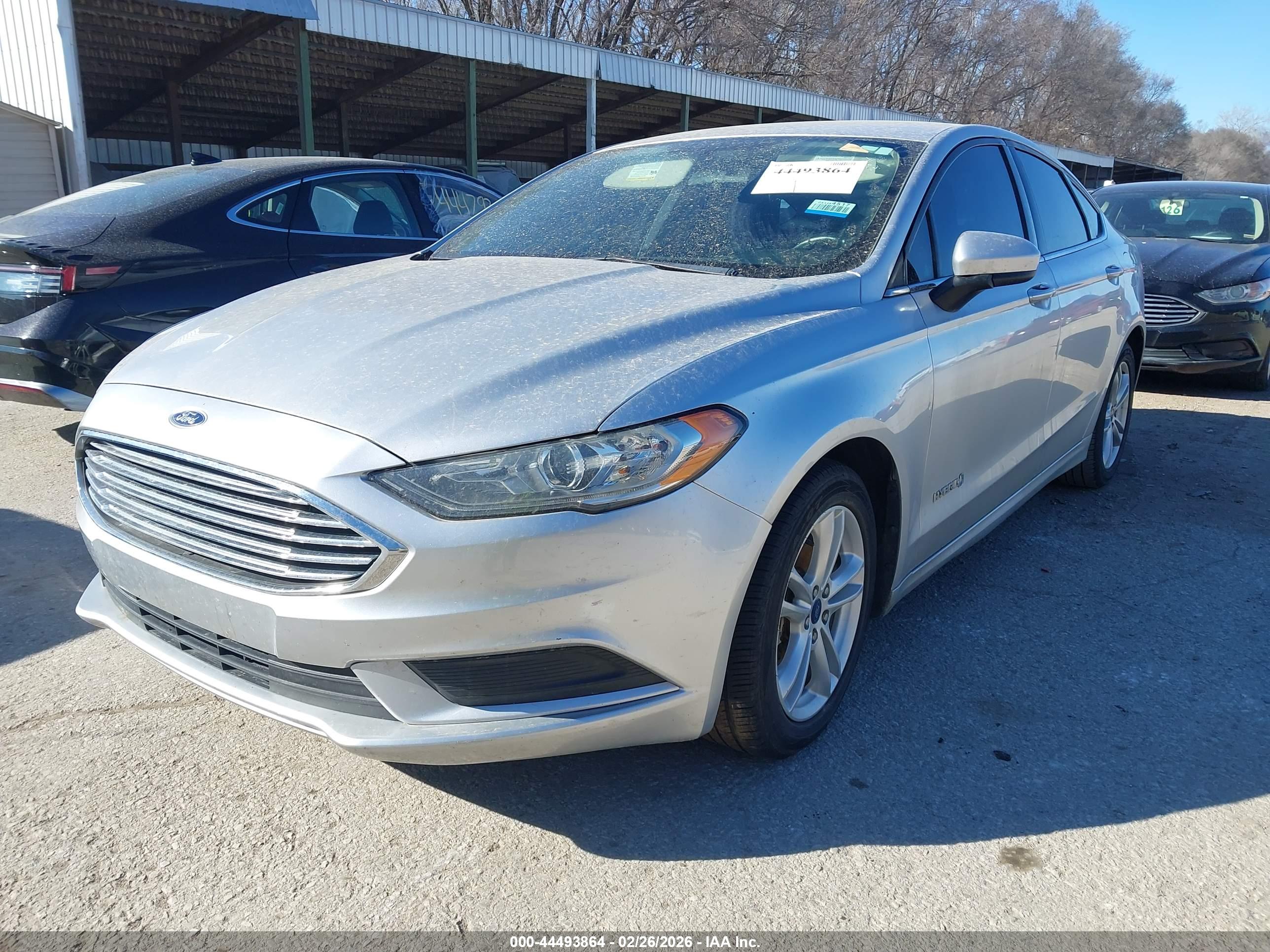 FORD FUSION image 2