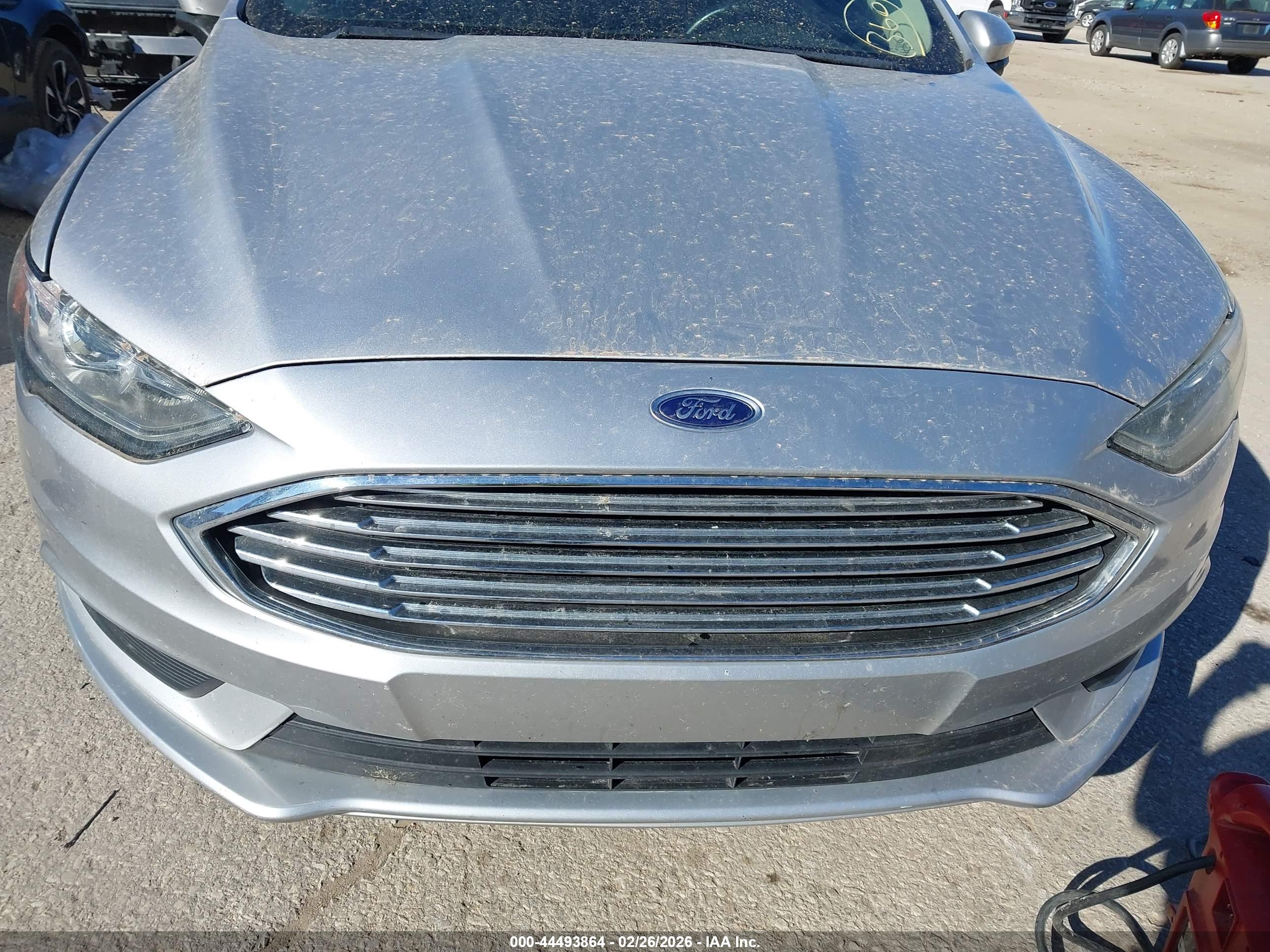 FORD FUSION image 6