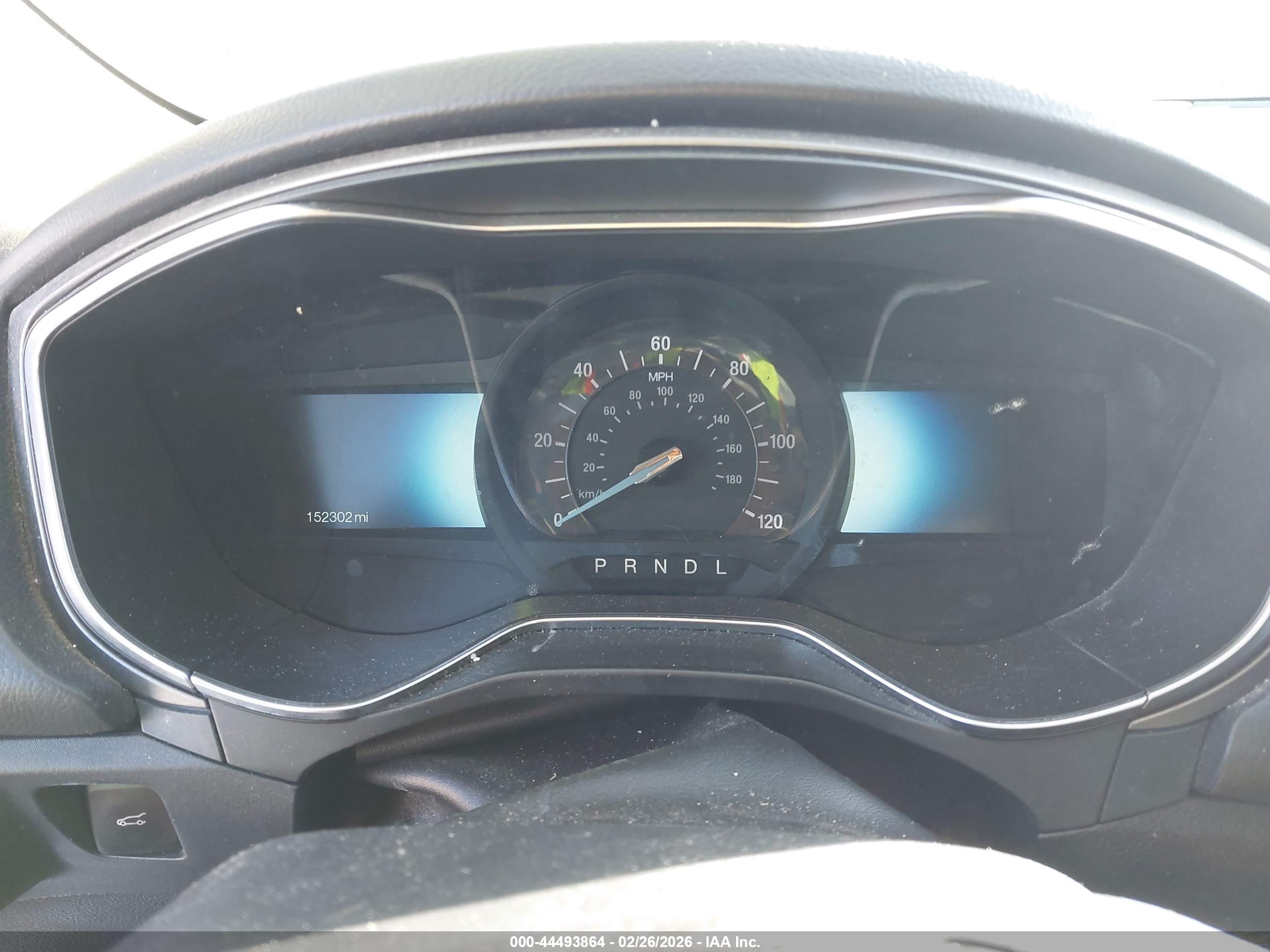 FORD FUSION image 7