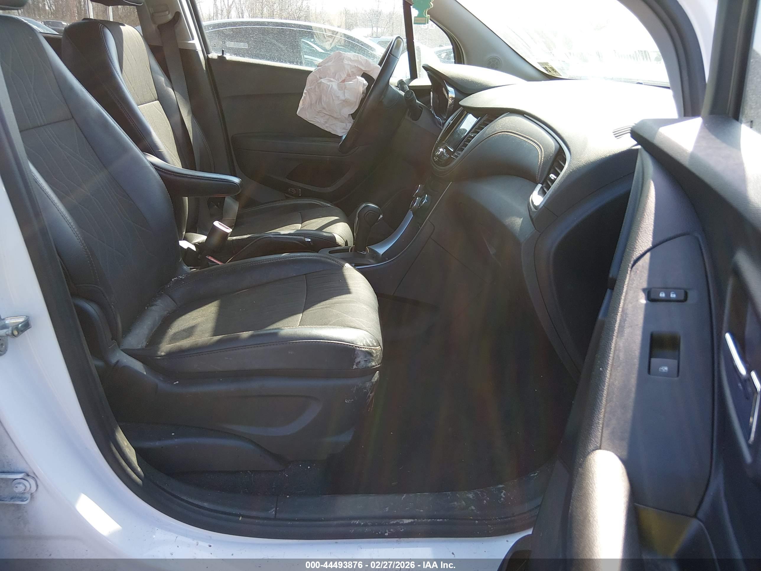 CHEVROLET TRAX image 5