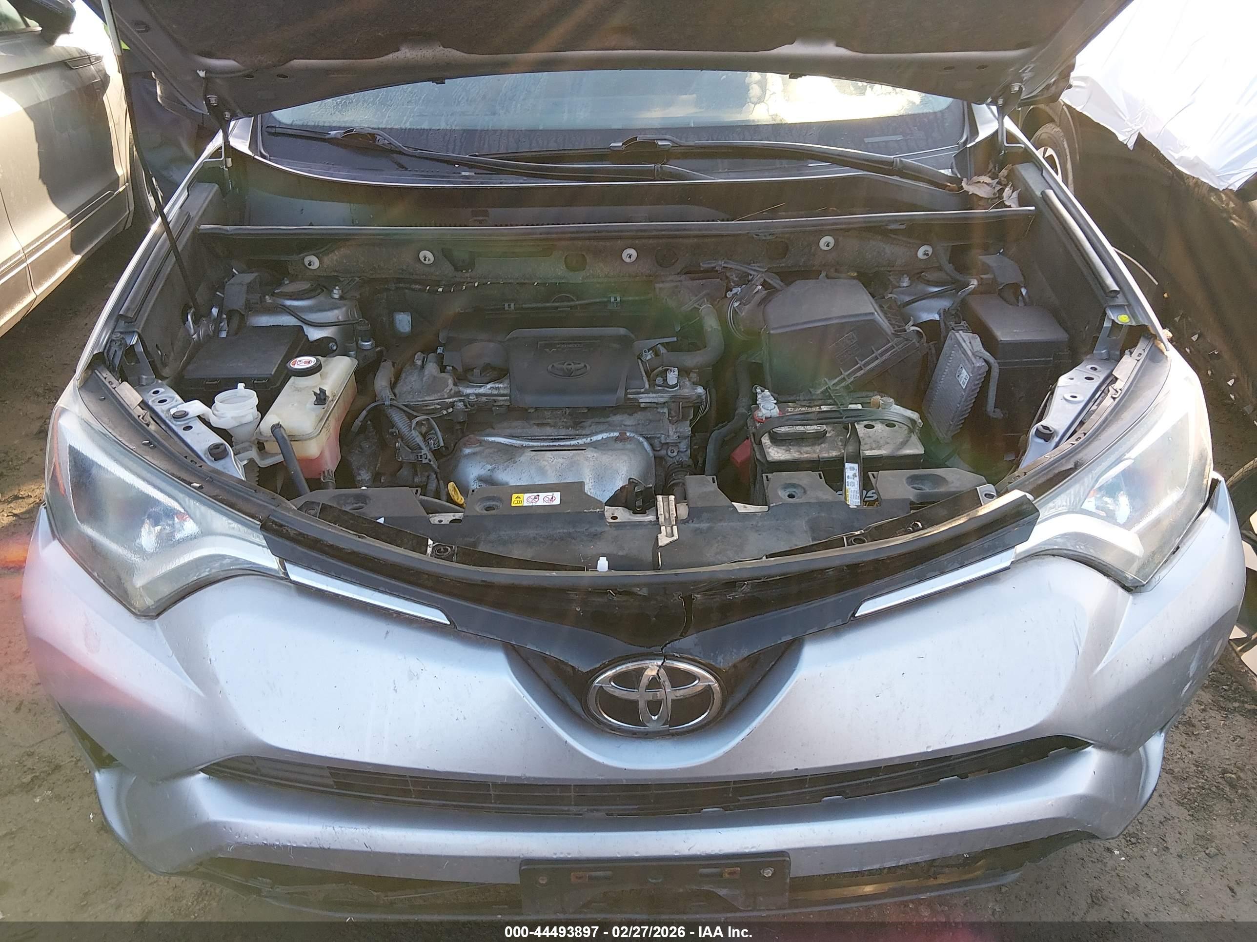 TOYOTA RAV4 image 10