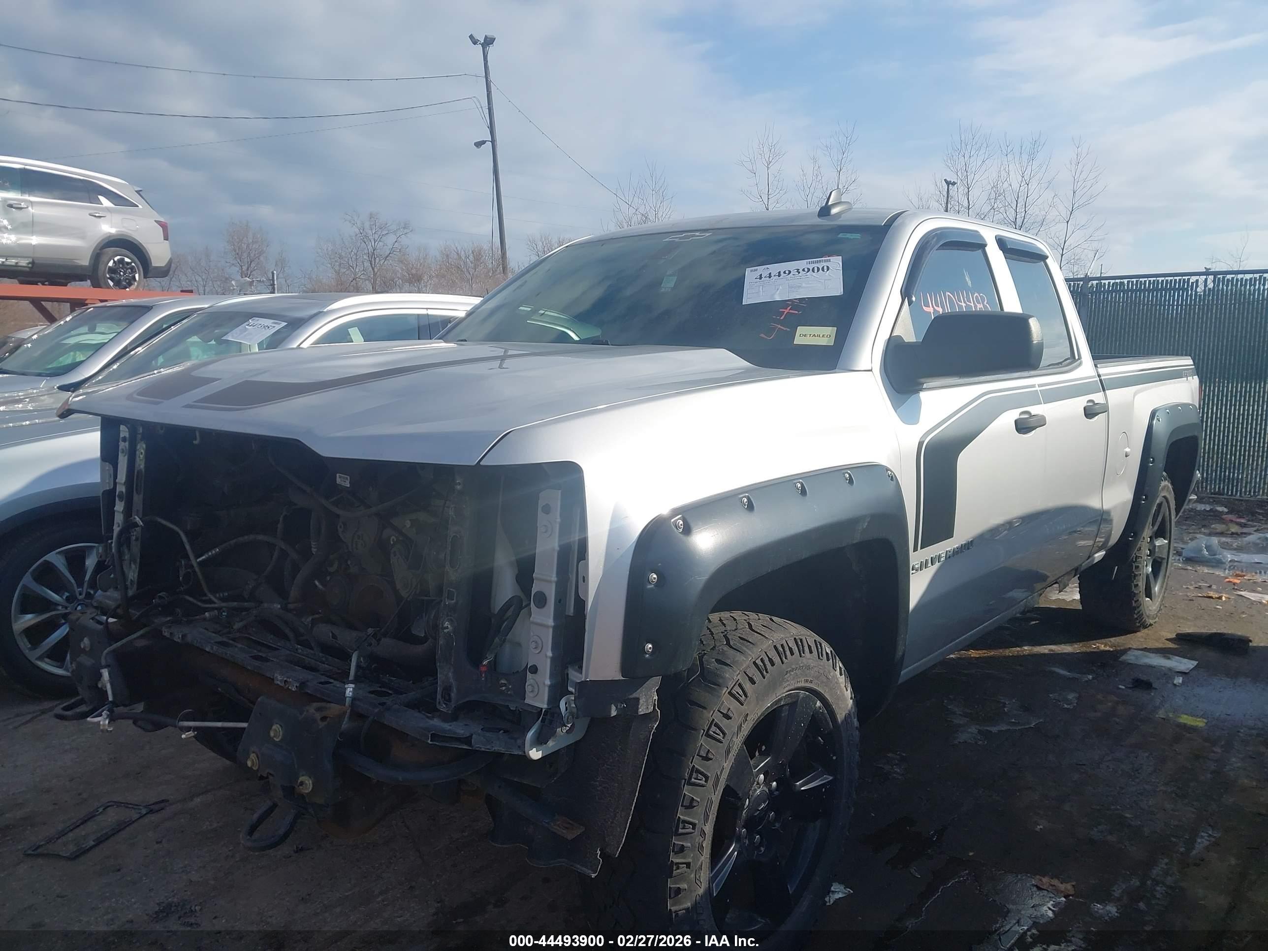 CHEVROLET SILVERADO image 2