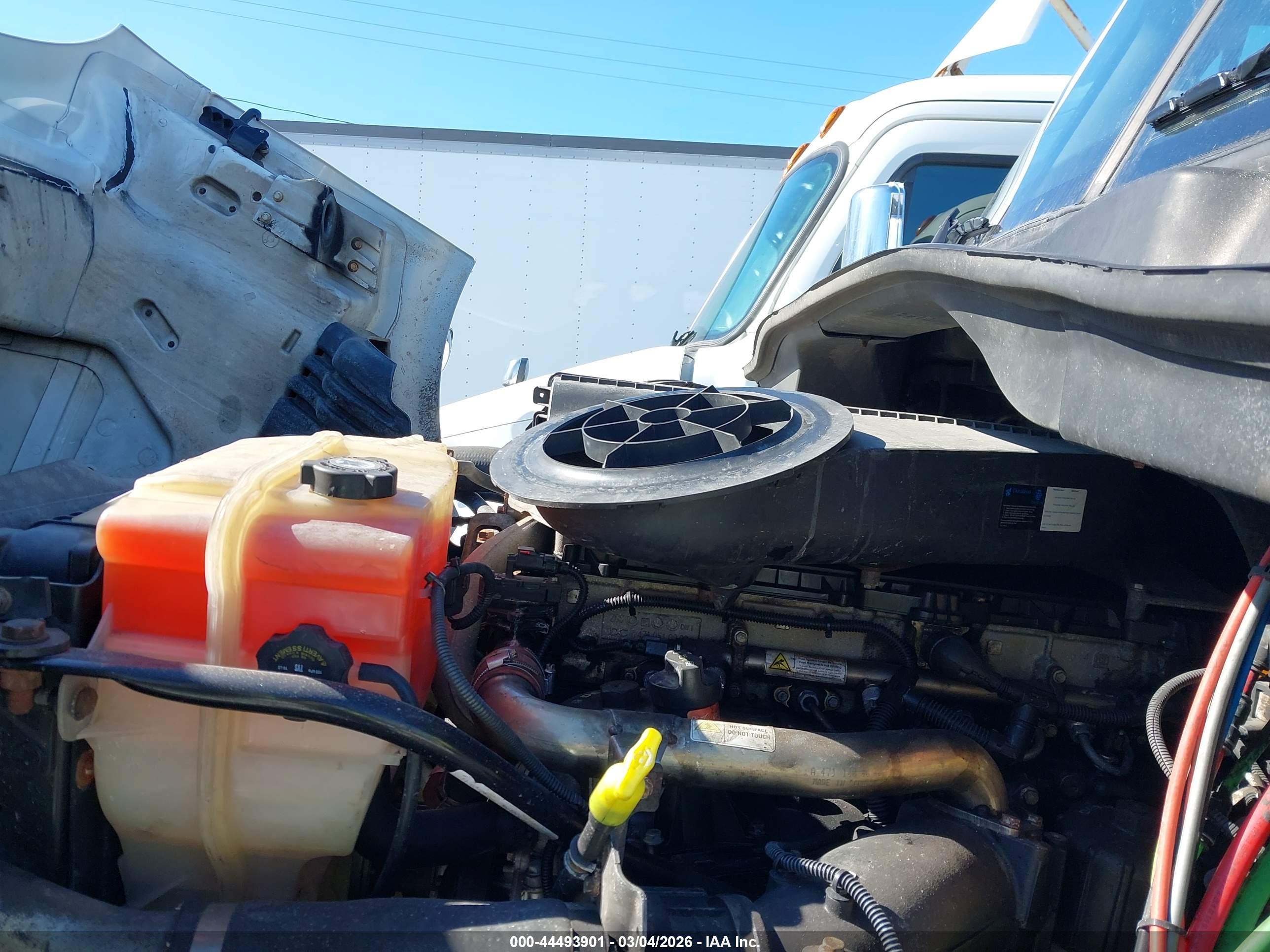 FREIGHTLINER CASCADIA image 10
