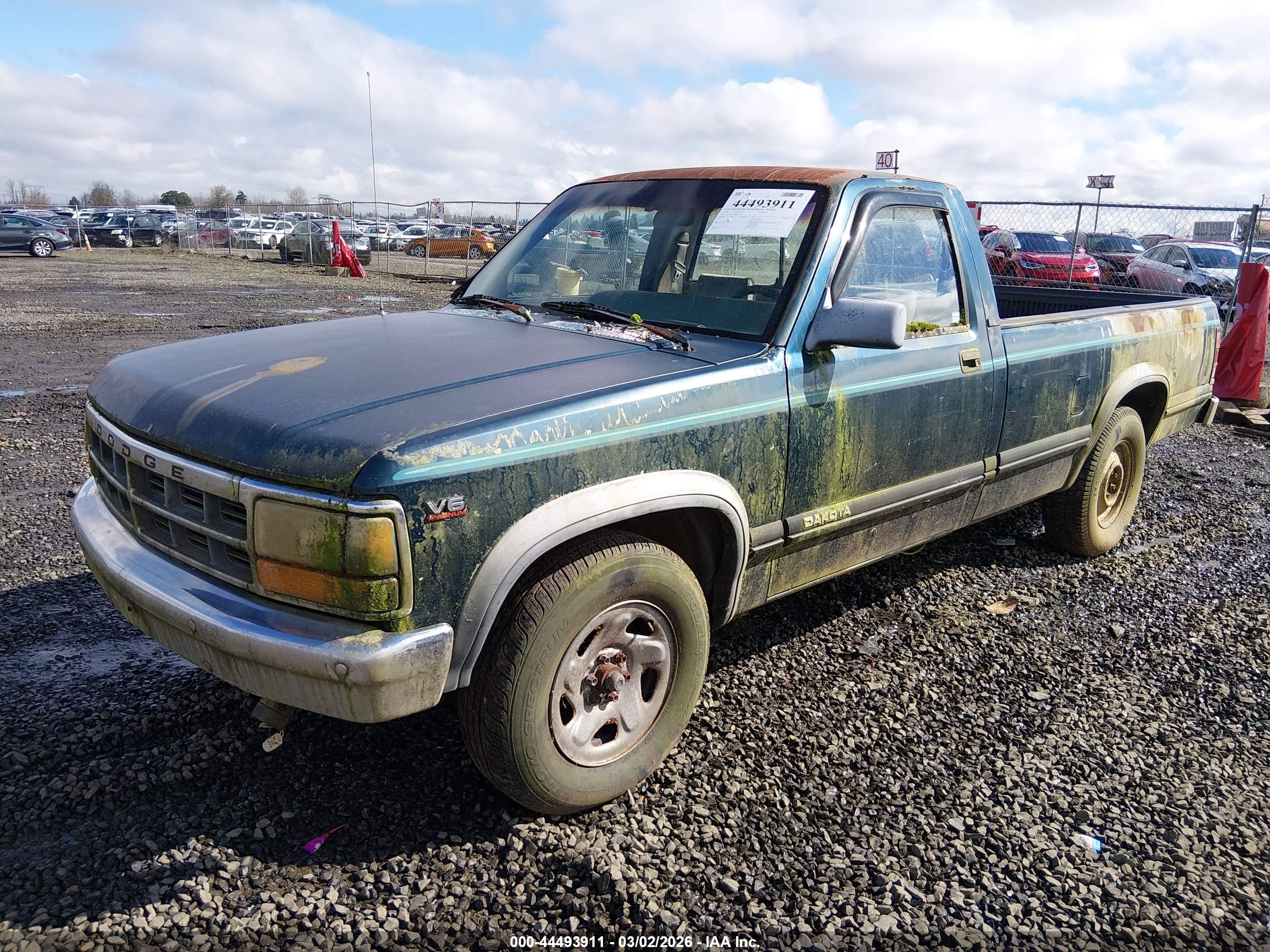 DODGE DAKOTA image 2