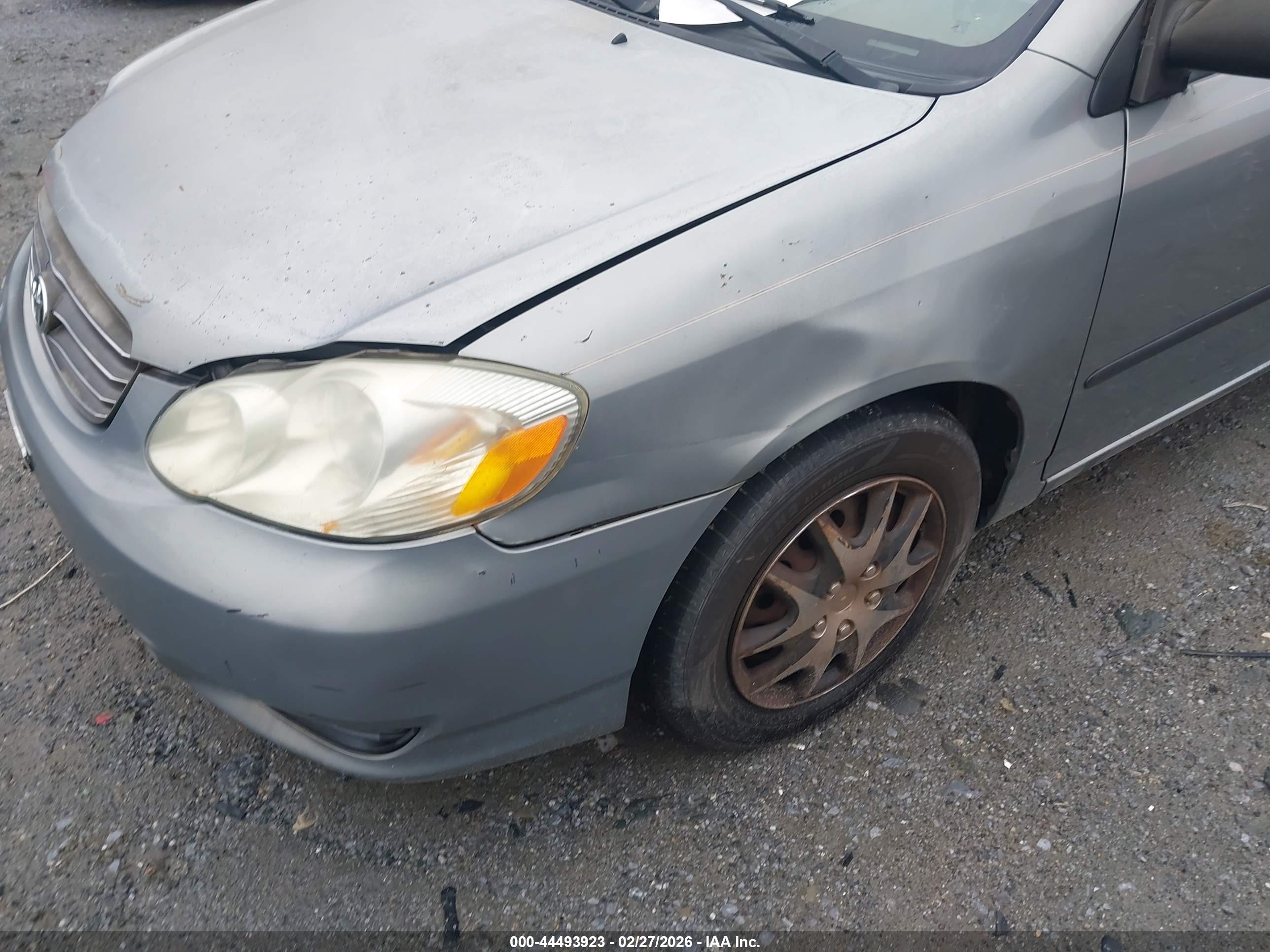 TOYOTA COROLLA image 6
