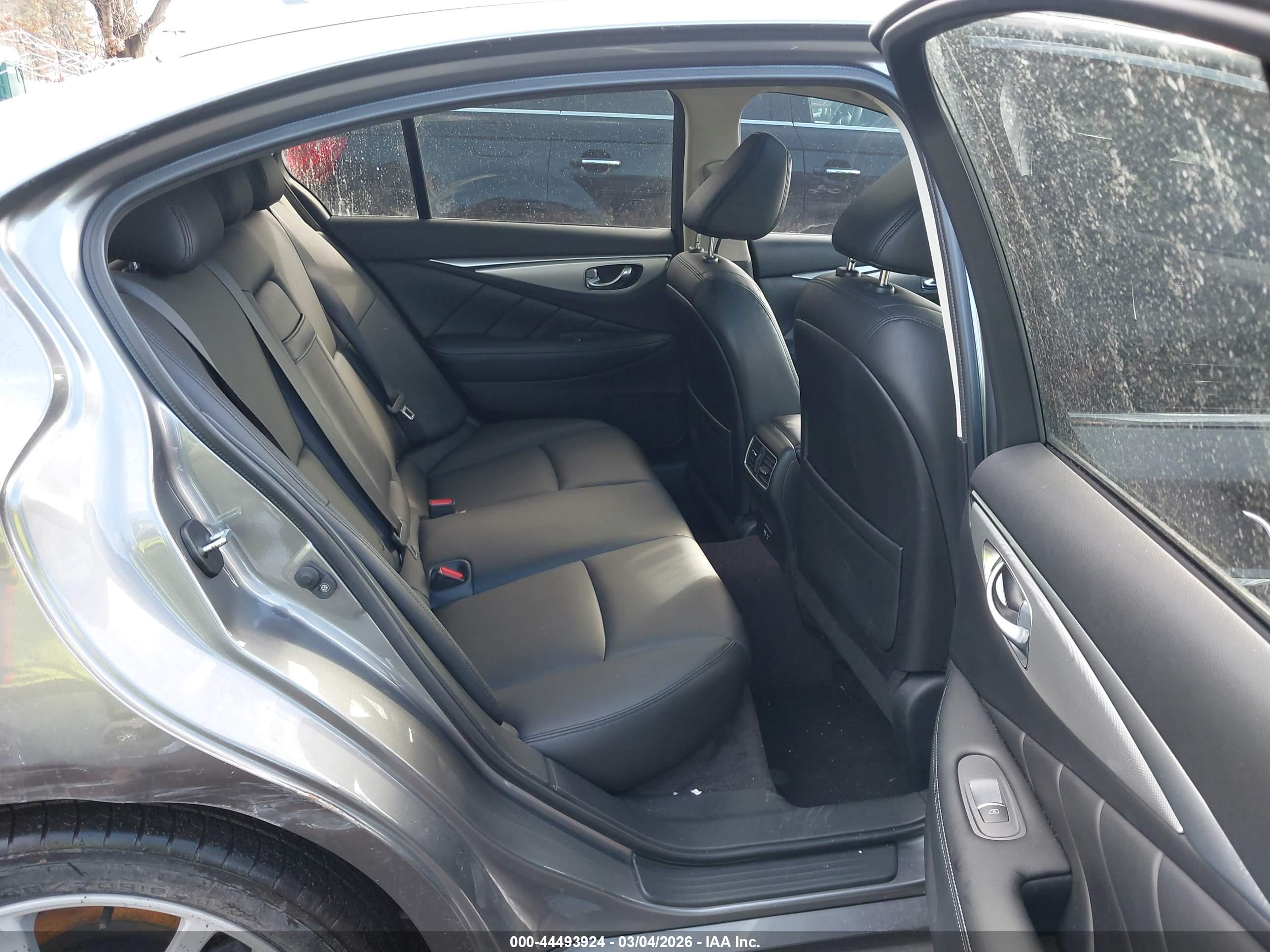 INFINITI Q50 image 8