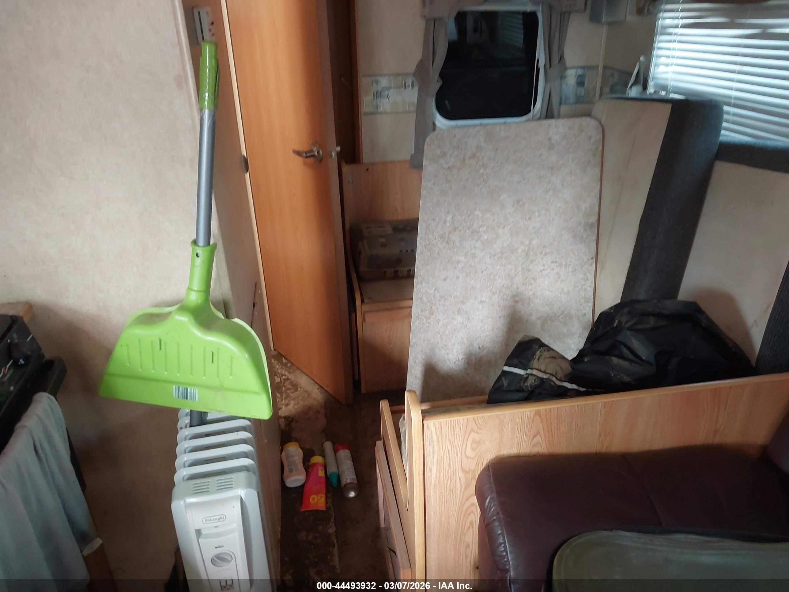 CROSSROADS RV image 8