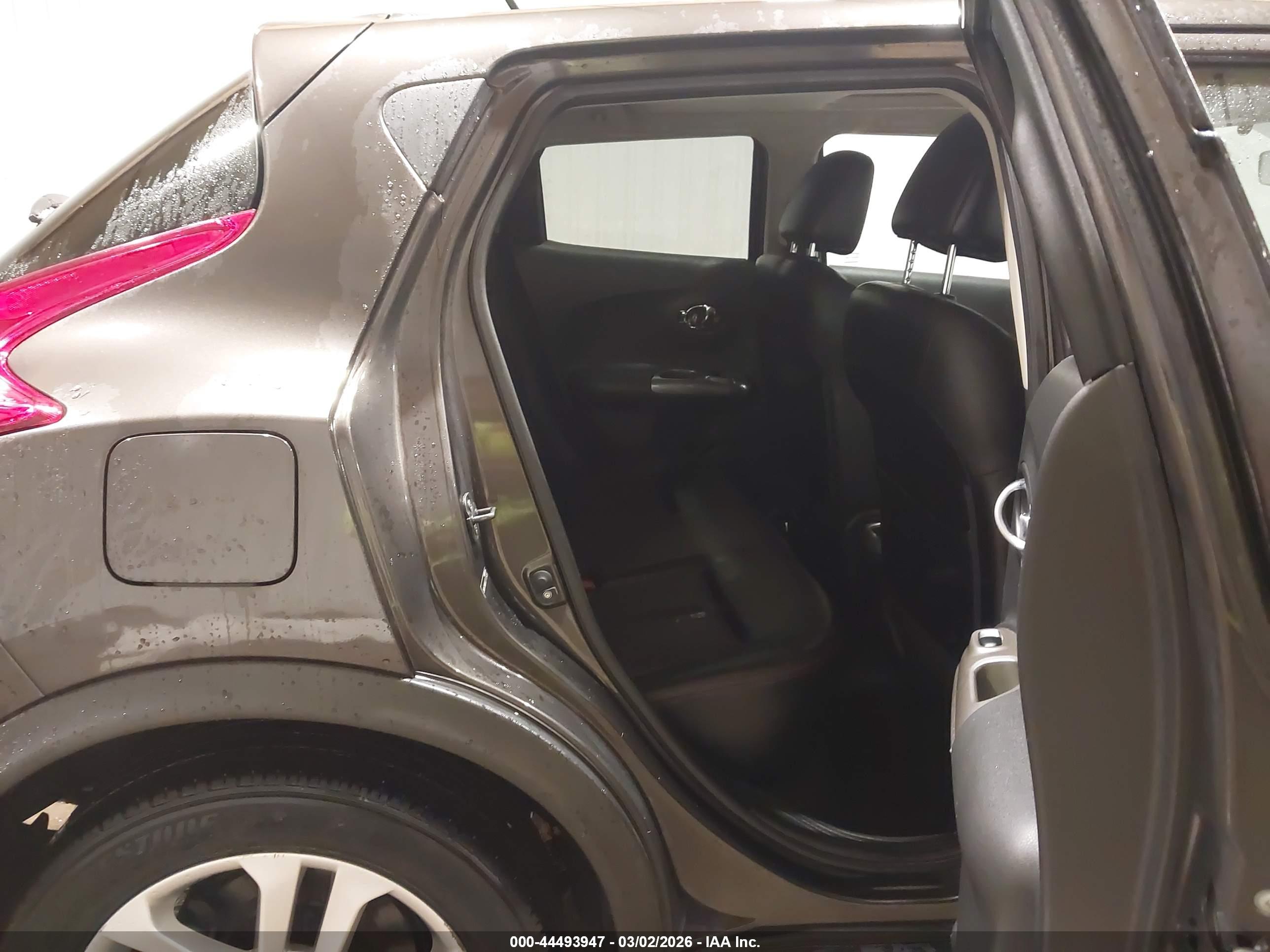 NISSAN JUKE image 8