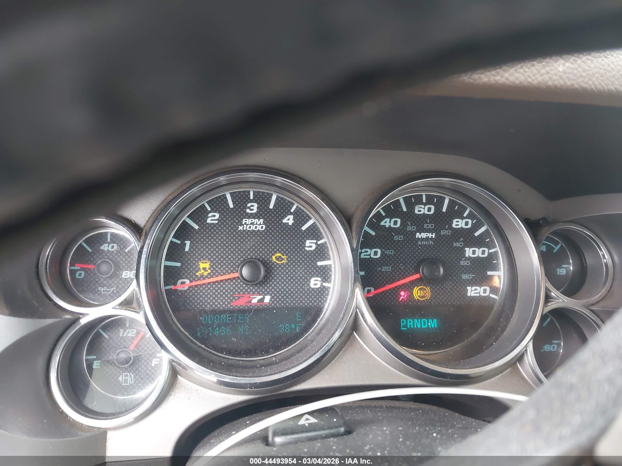 CHEVROLET SILVERADO image 7
