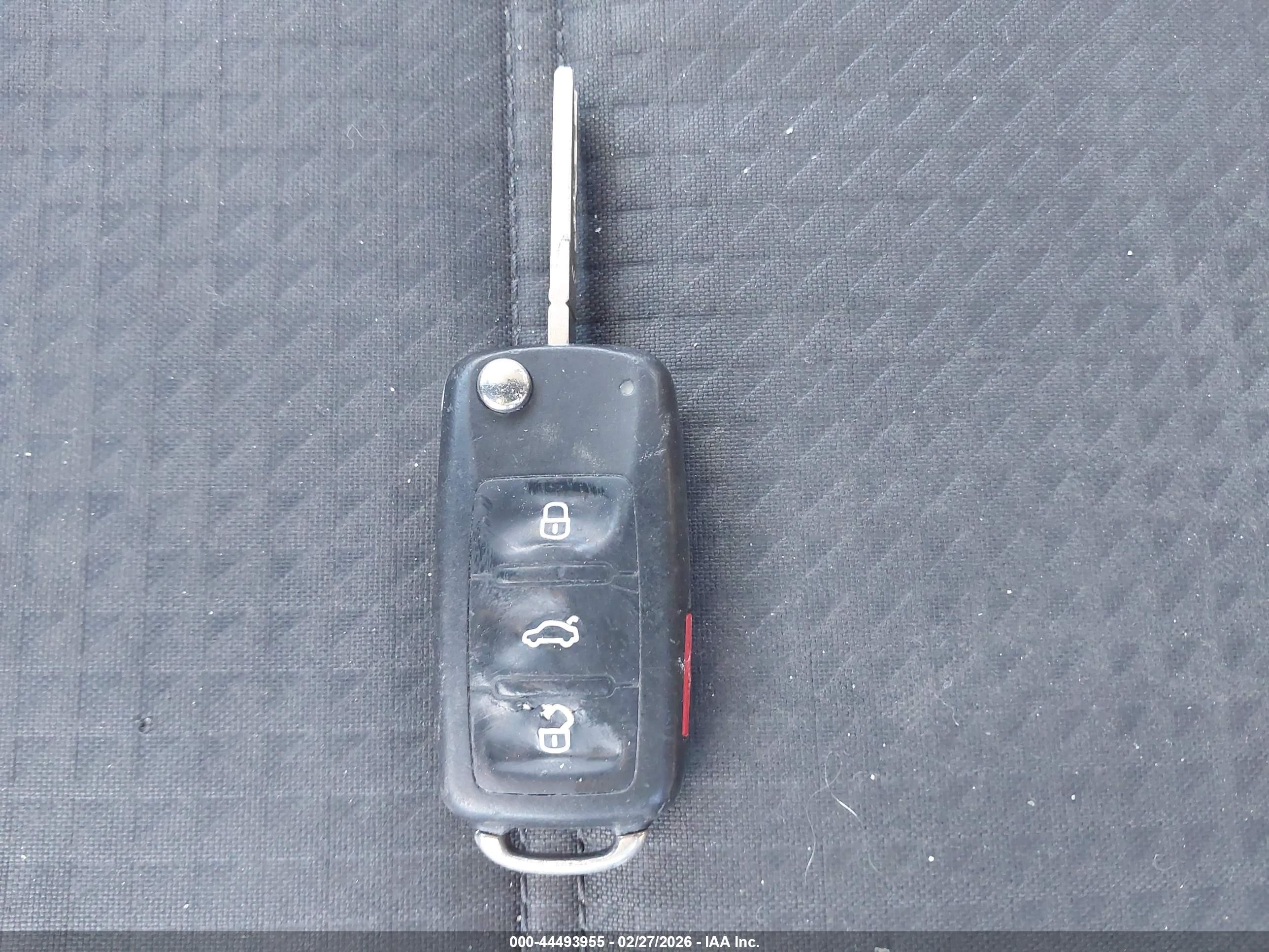 VOLKSWAGEN JETTA image 11