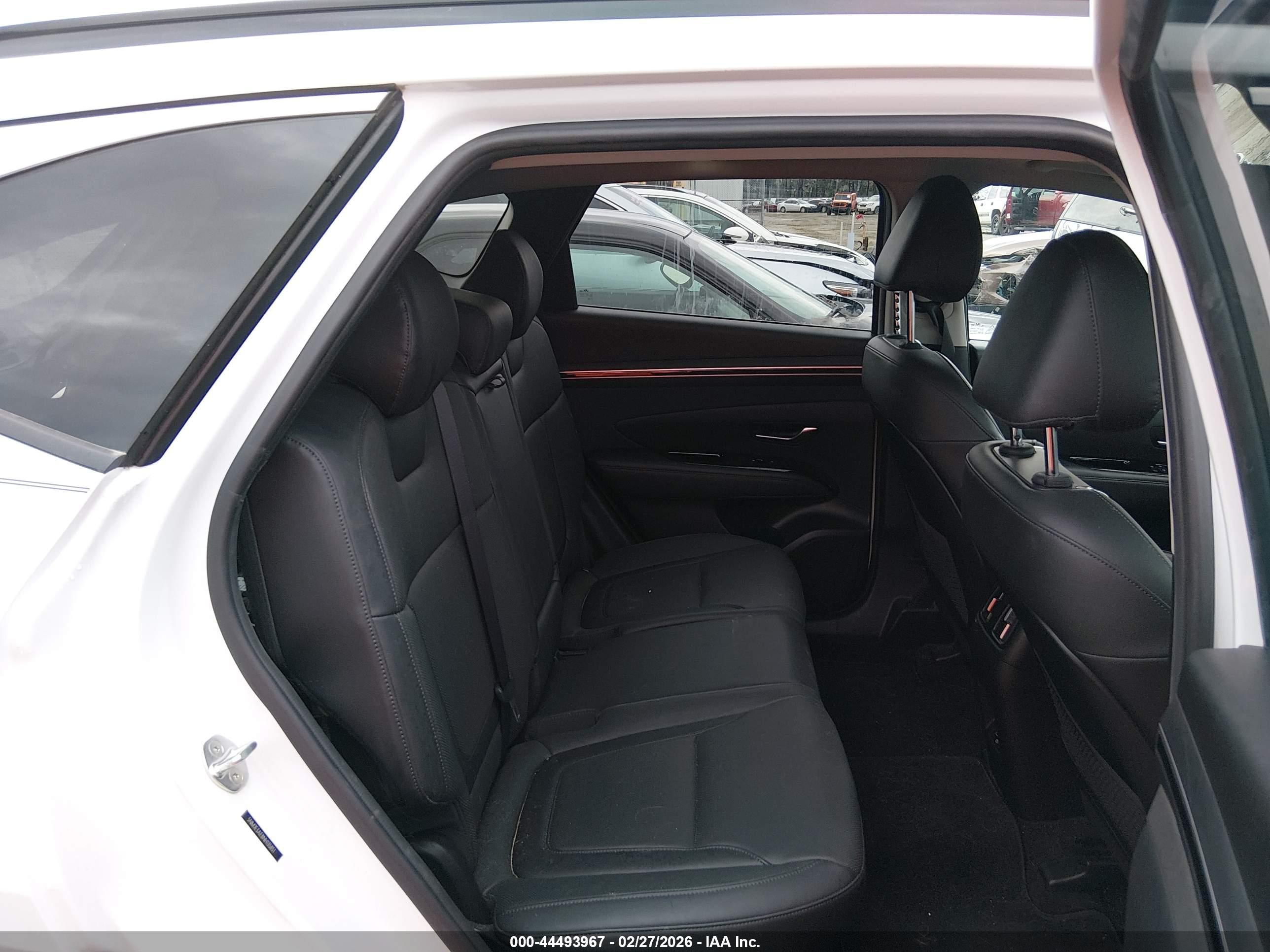 HYUNDAI TUCSON image 8