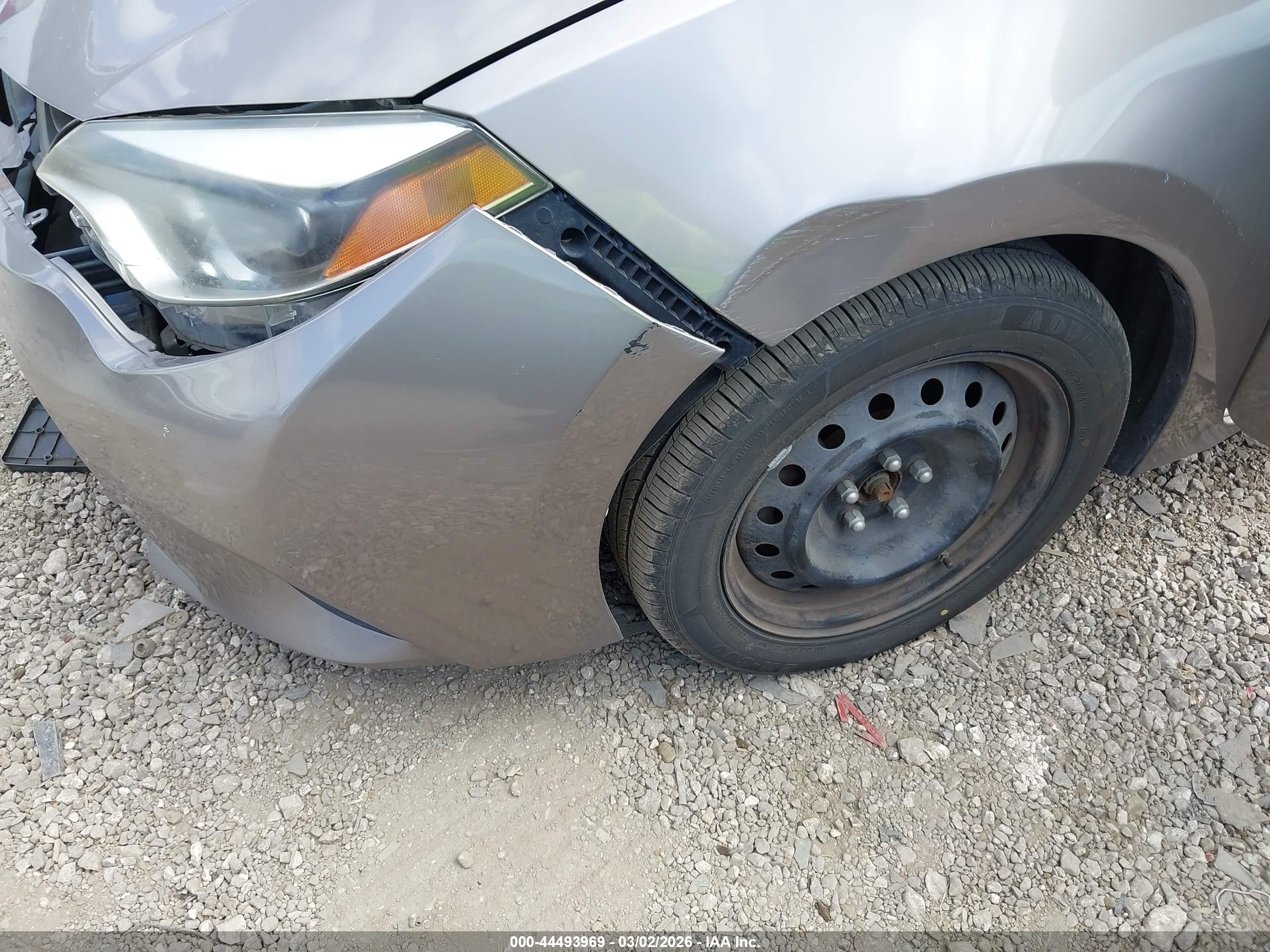 TOYOTA COROLLA image 6