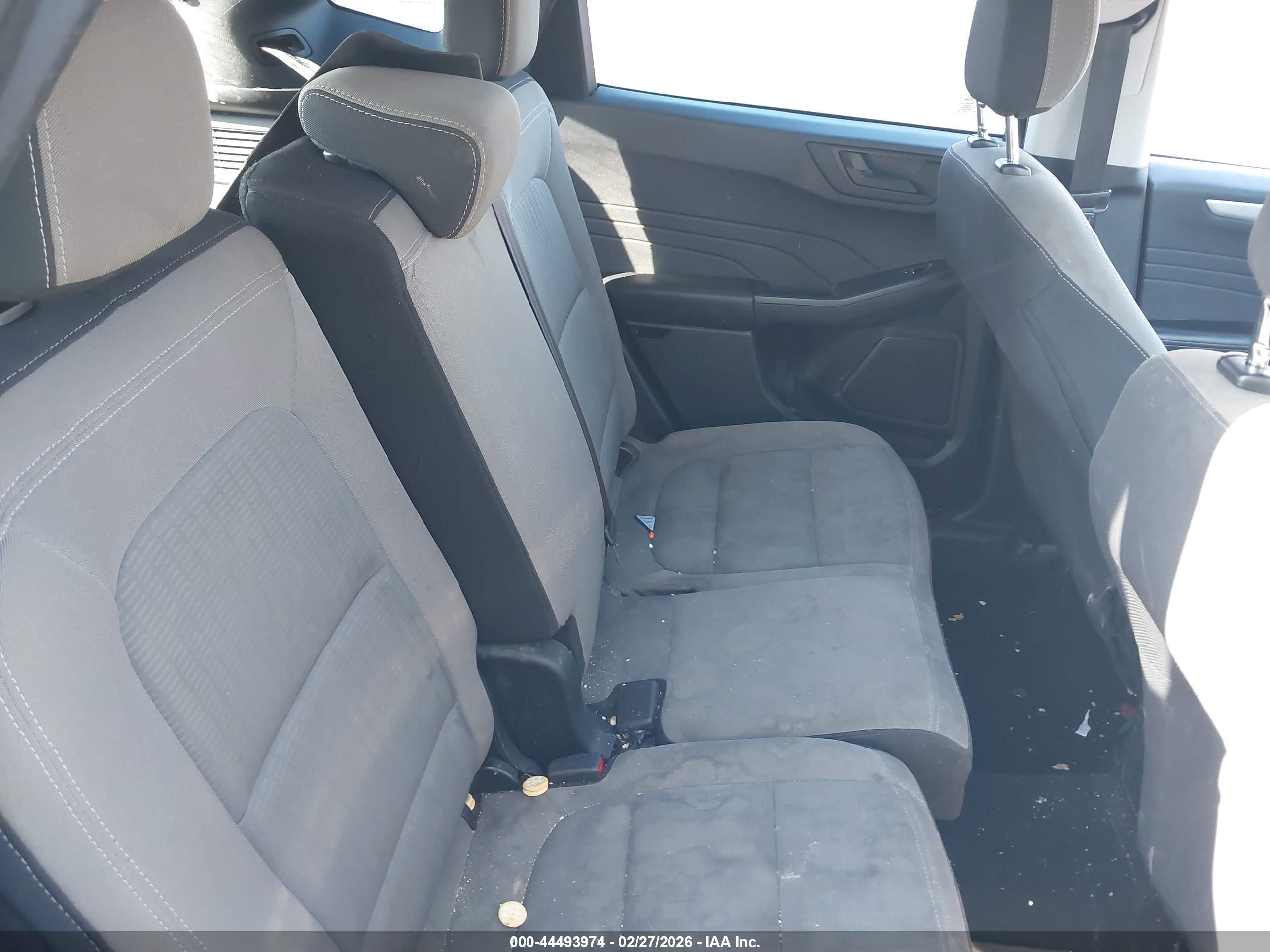 FORD ESCAPE image 8