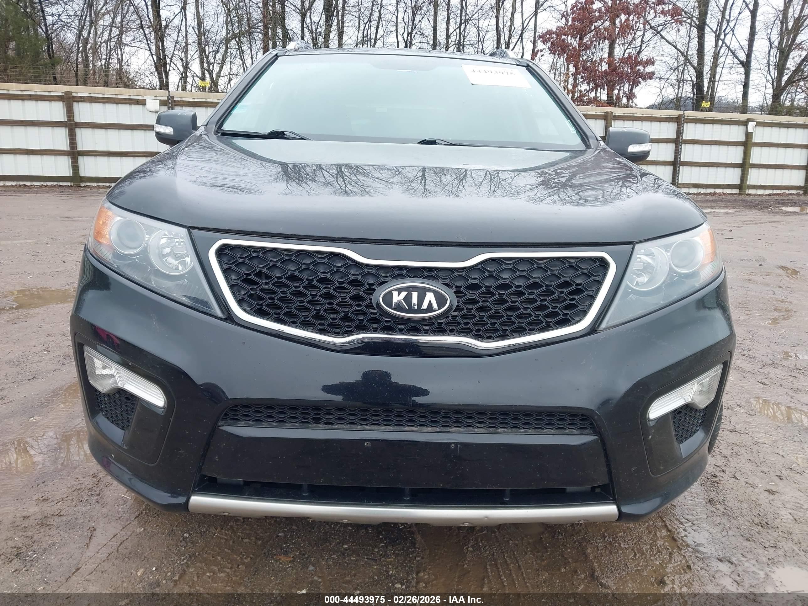 KIA SORENTO image 6