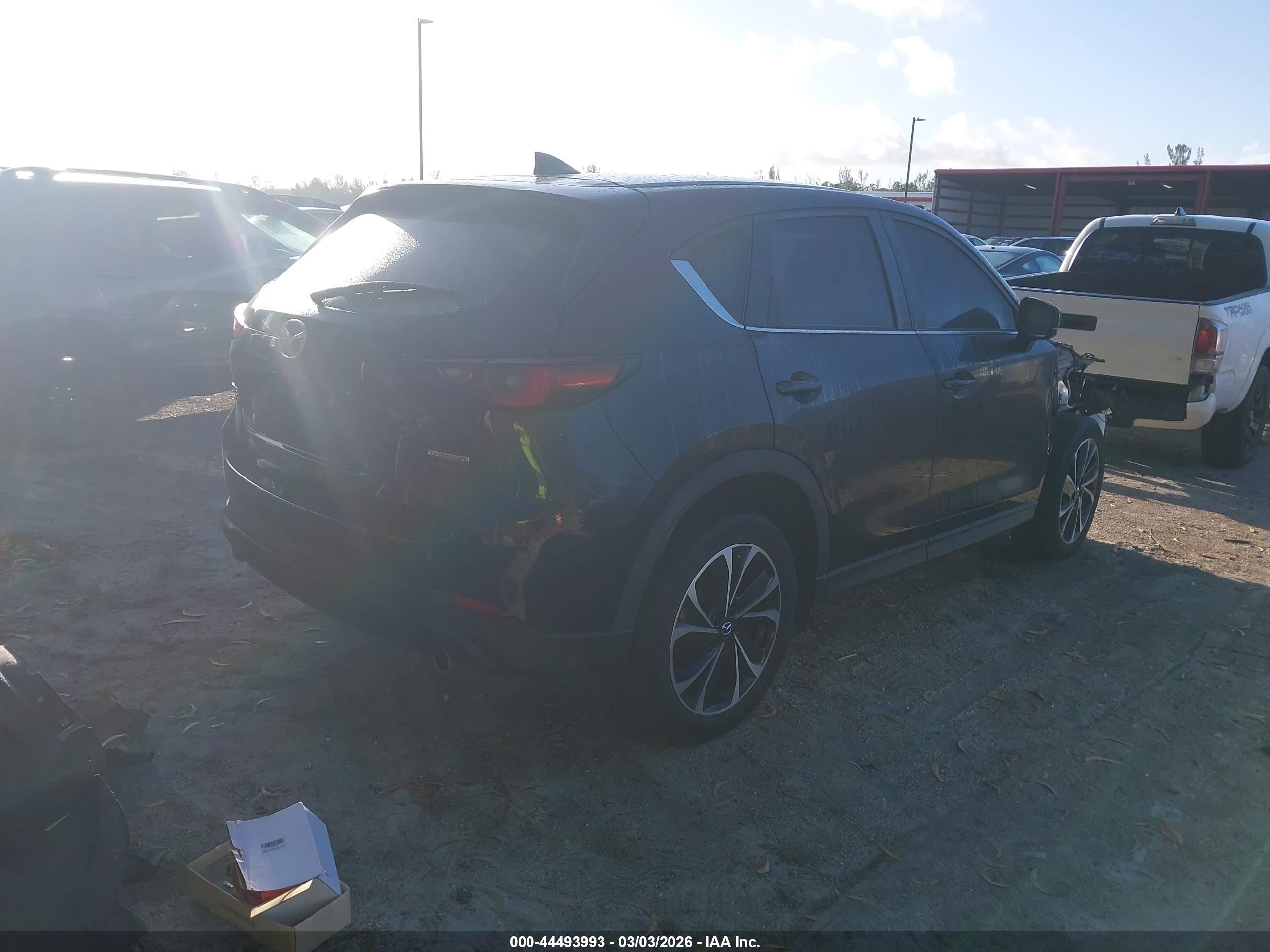 MAZDA CX-5 image 4